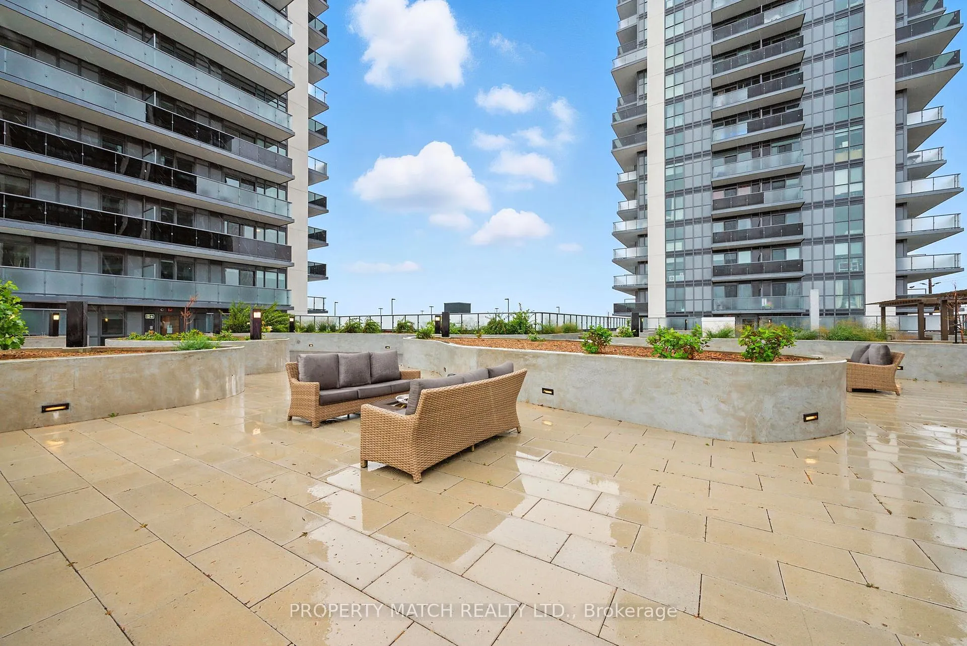 Photo 25 of Unit 802, 2545 Simcoe Street N, Oshawa, Windfields — HOMEH