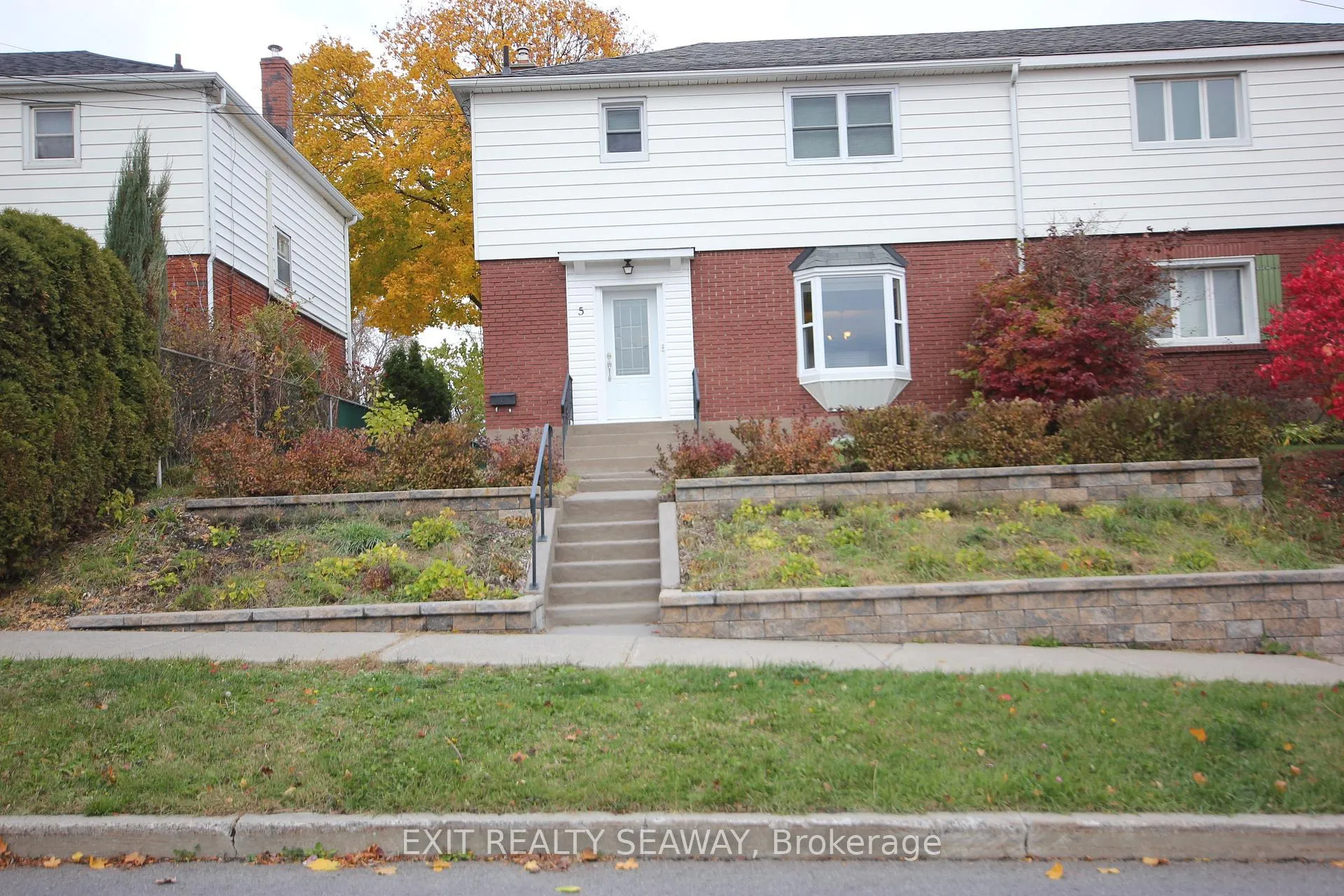 Photo 3 of 5 Adolphus Street, Cornwall — HOMEH