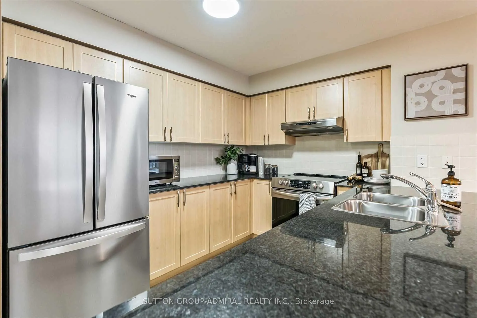 Photo 7 of Unit 704, 15 North Park Road, Vaughan, Beverley Glen — HOMEH