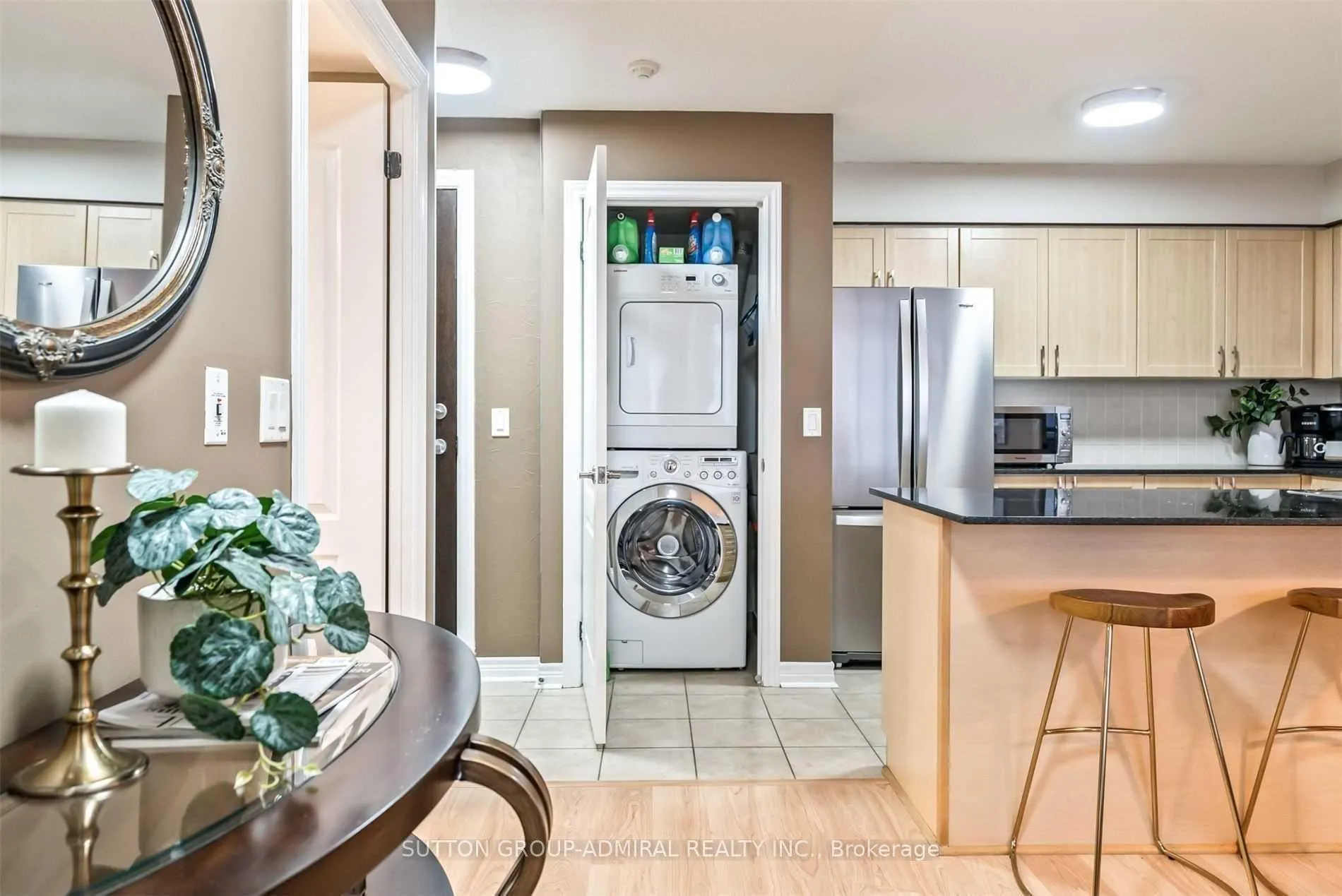 Photo 10 of Unit 704, 15 North Park Road, Vaughan, Beverley Glen — HOMEH
