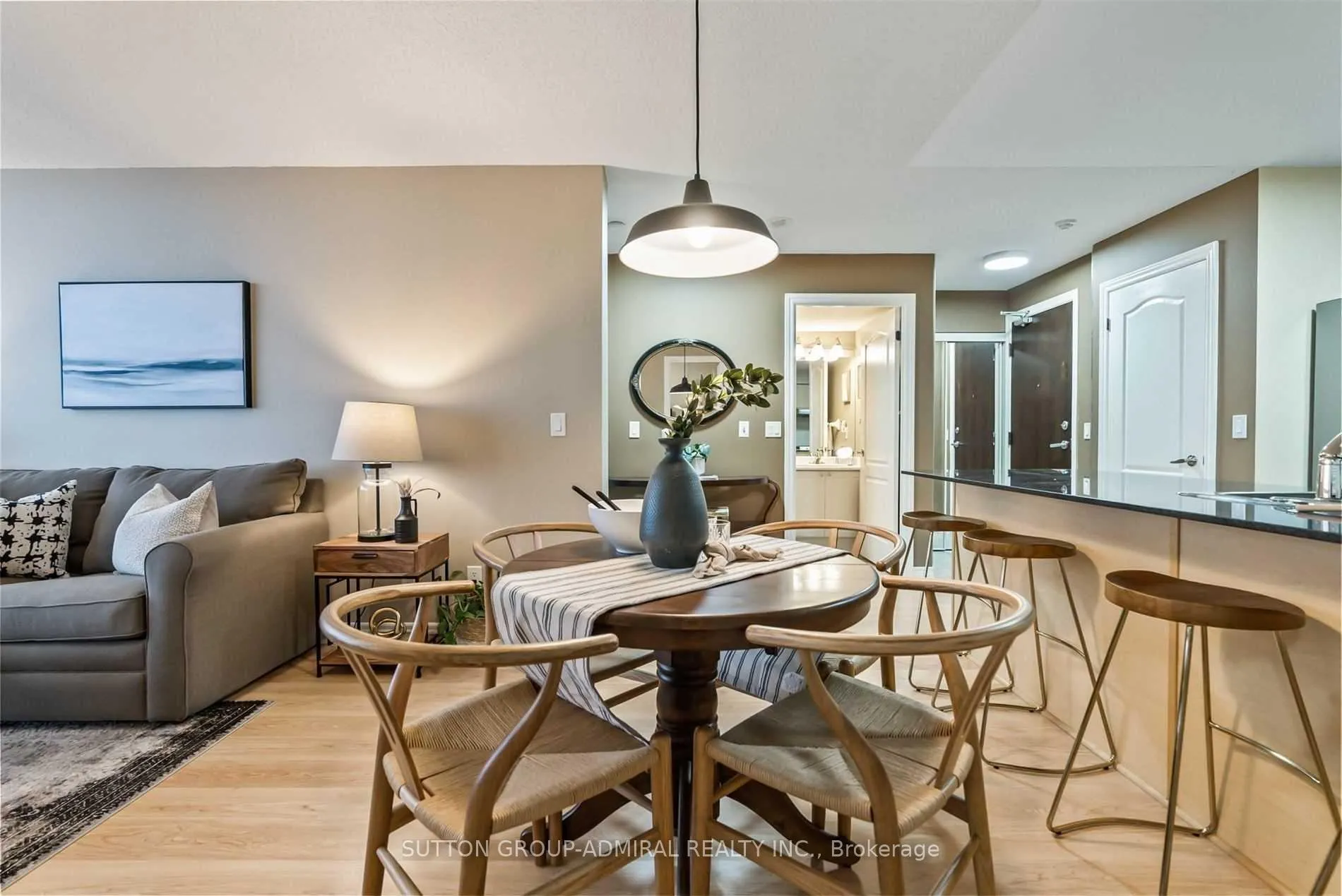 Photo 12 of Unit 704, 15 North Park Road, Vaughan, Beverley Glen — HOMEH