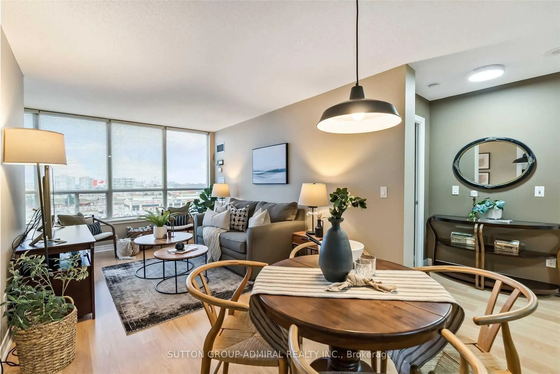 Photo 14 of Unit 704, 15 North Park Road, Vaughan, Beverley Glen — HOMEH
