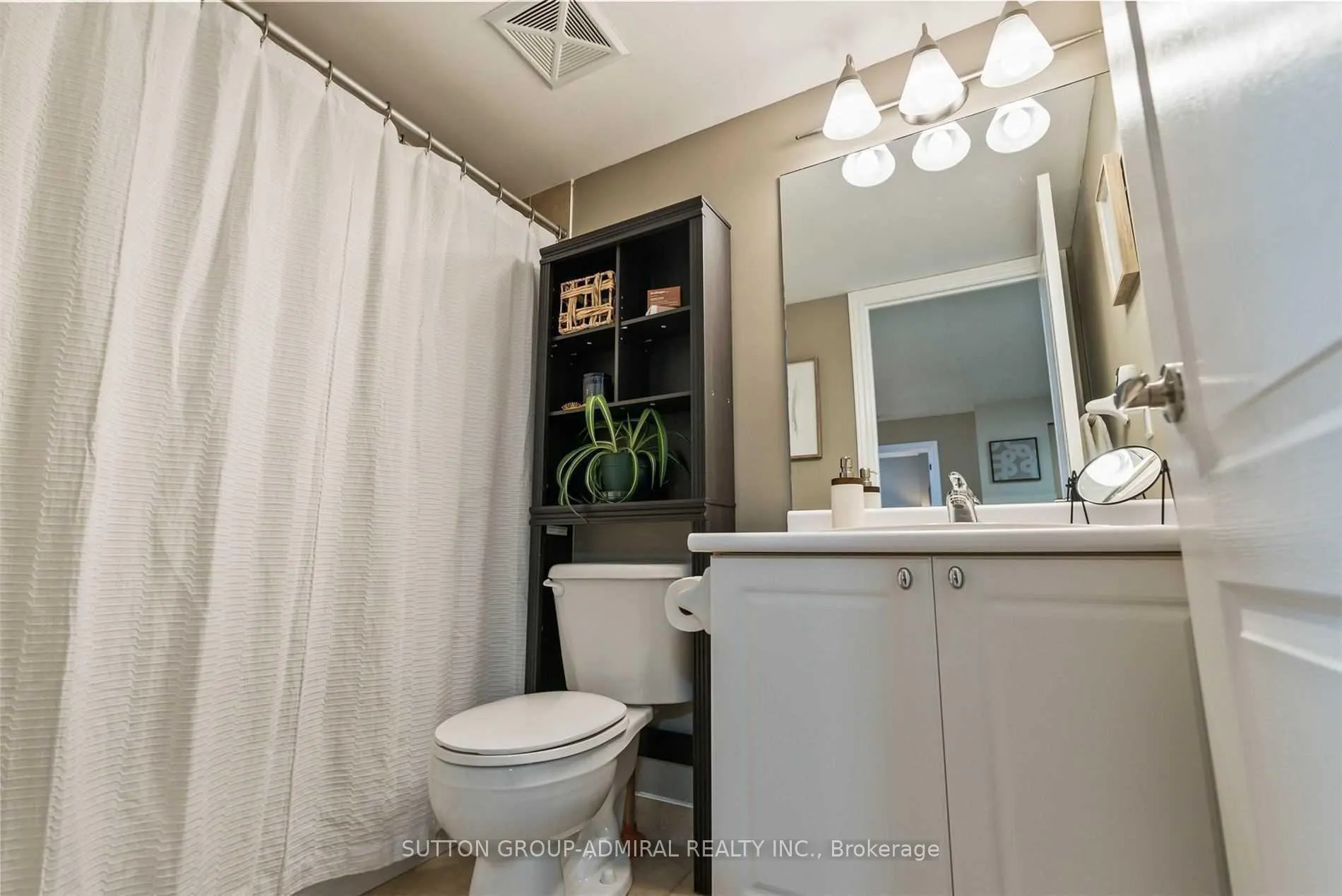 Photo 24 of Unit 704, 15 North Park Road, Vaughan, Beverley Glen — HOMEH