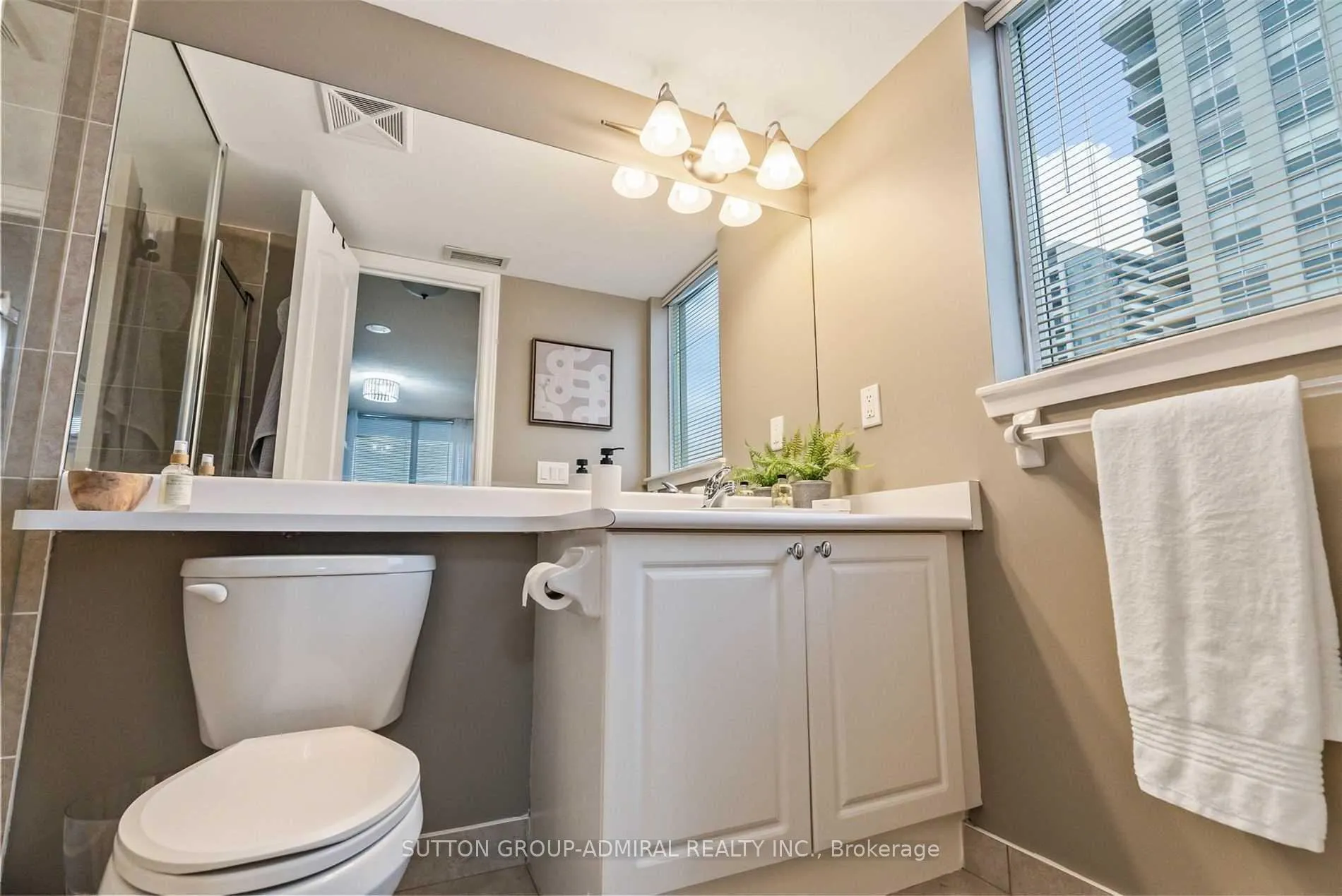 Photo 28 of Unit 704, 15 North Park Road, Vaughan, Beverley Glen — HOMEH