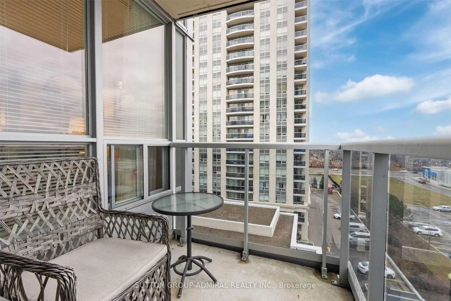 Photo 31 of Unit 704, 15 North Park Road, Vaughan, Beverley Glen — HOMEH