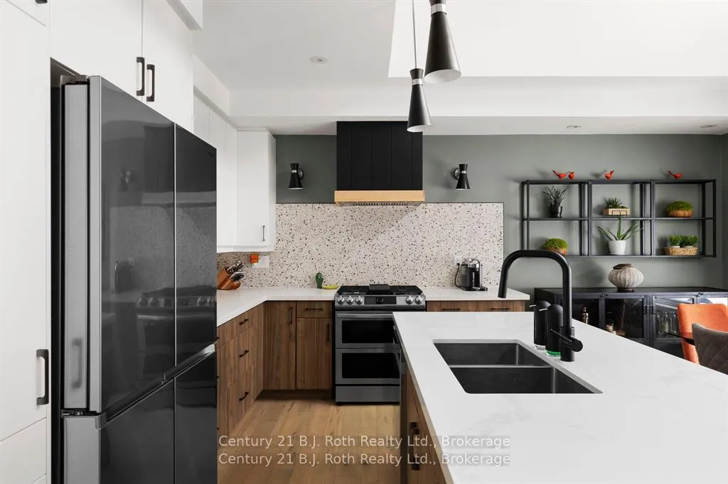 Photo 8 of 34 Ruby Crescent, Orillia — HOMEH