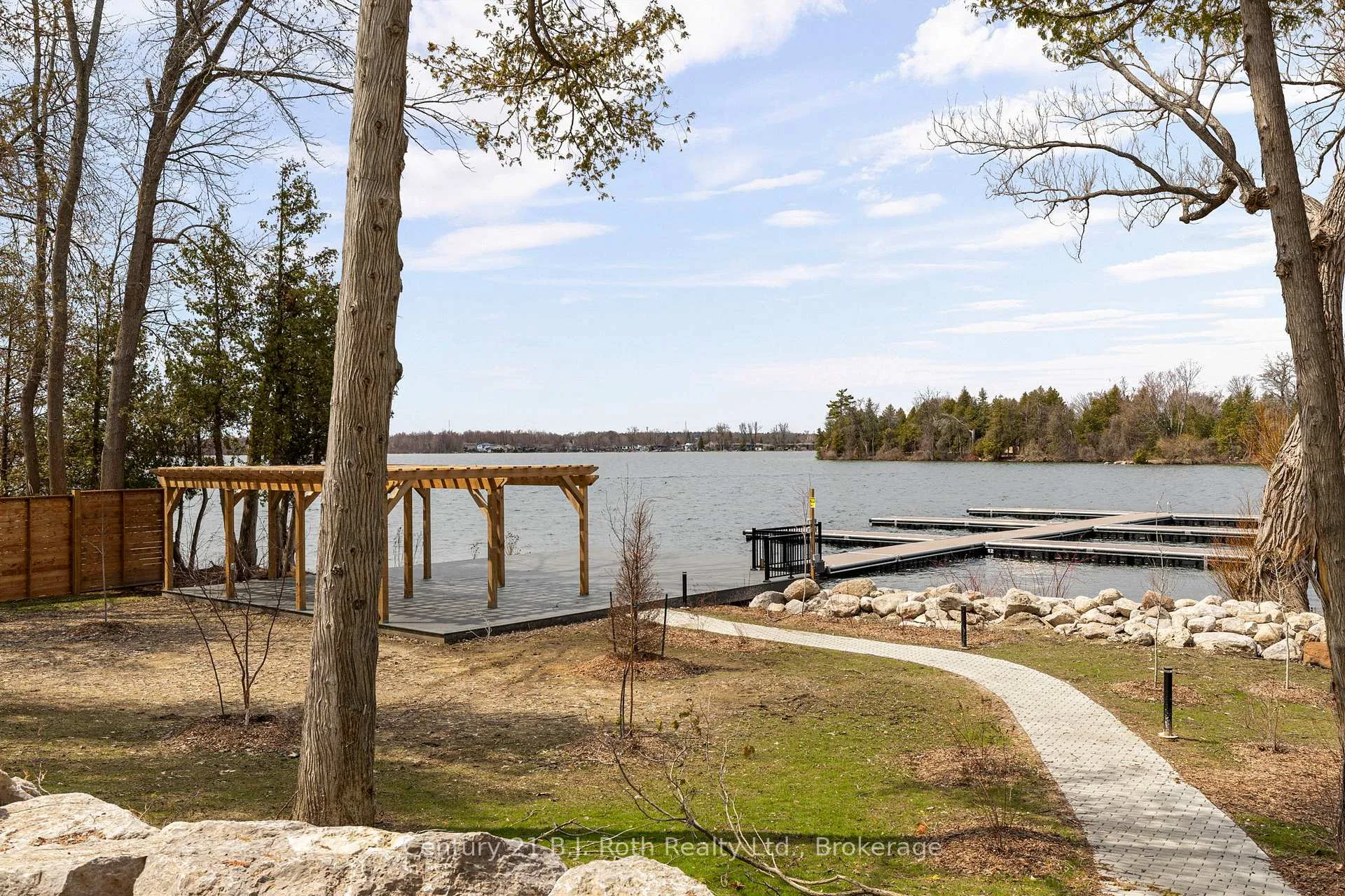 Photo 46 of 34 Ruby Crescent, Orillia — HOMEH