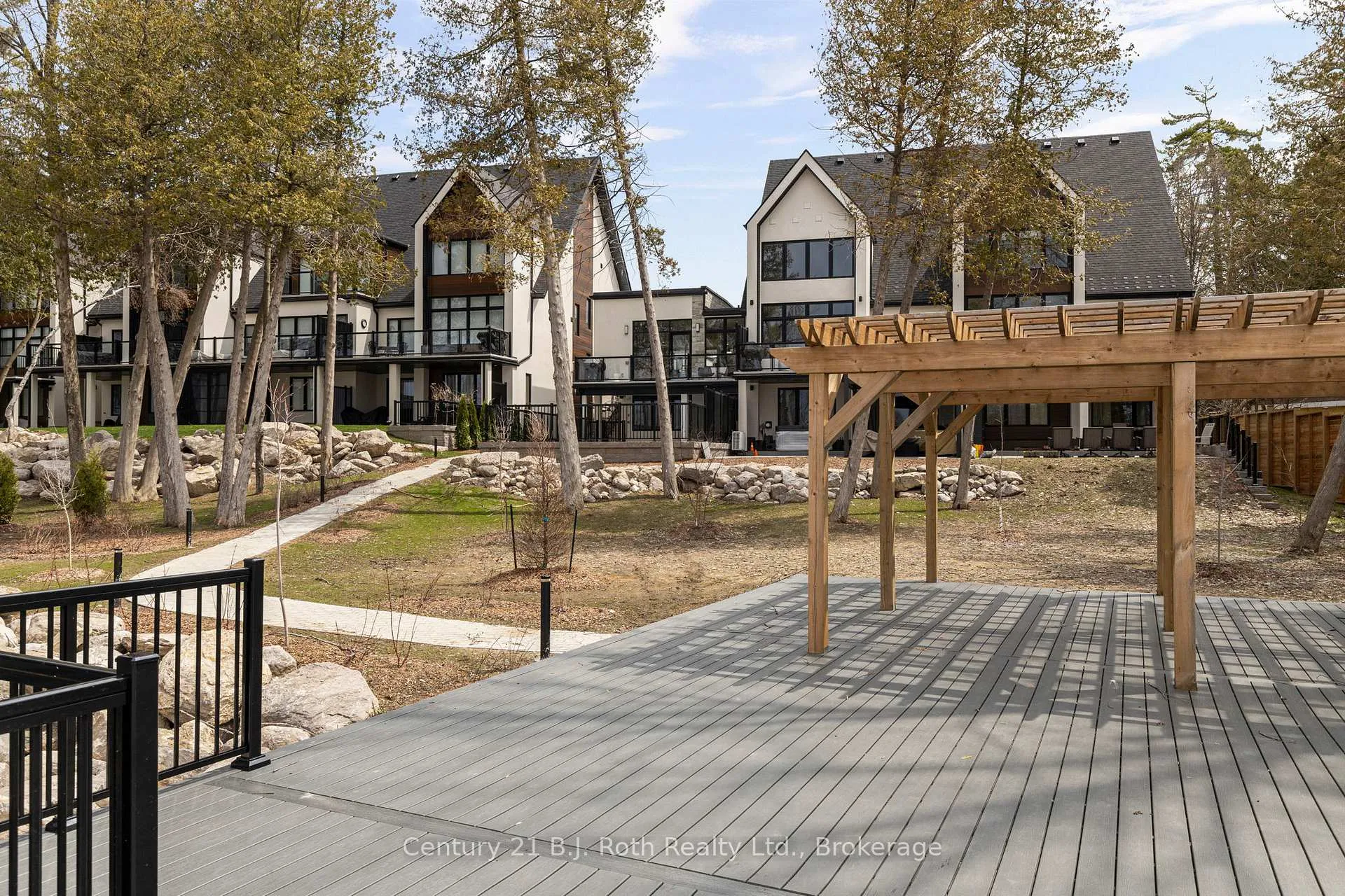 Photo 47 of 34 Ruby Crescent, Orillia — HOMEH