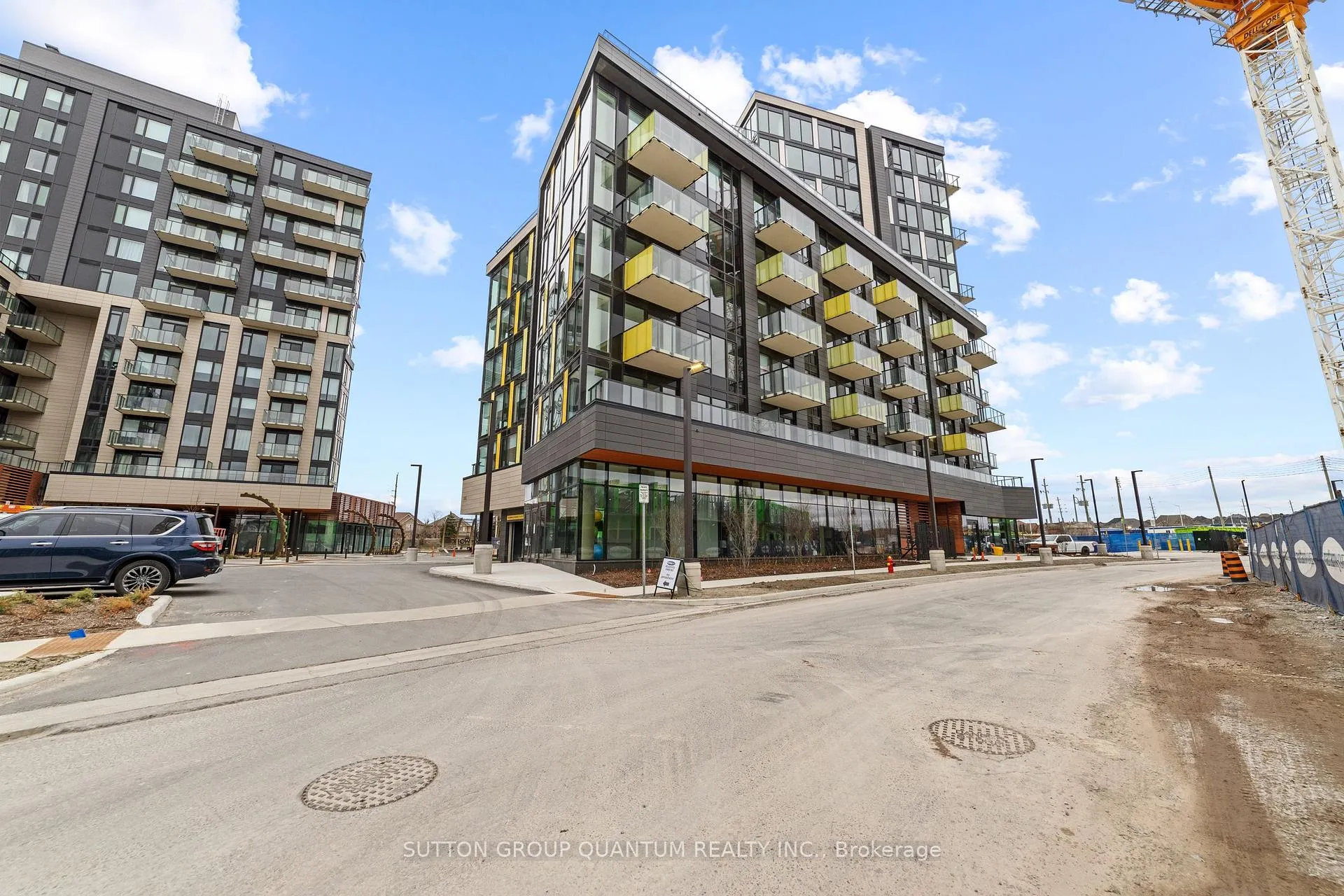 Photo 2 of Unit 709, 3006 William Cutmore Boulevard, Oakville, Joshua Meadows — HOMEH