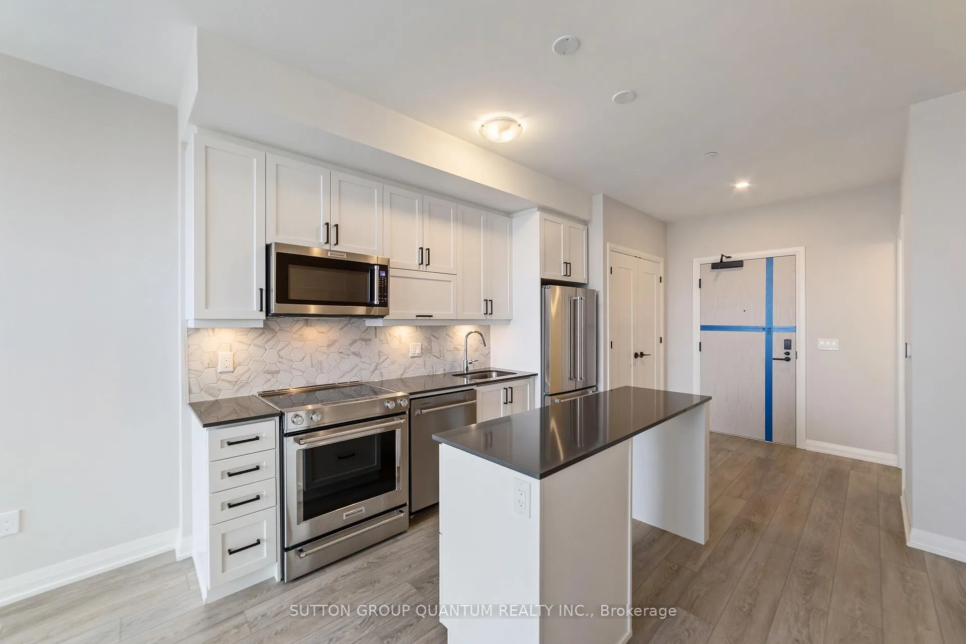 Photo 9 of Unit 709, 3006 William Cutmore Boulevard, Oakville, Joshua Meadows — HOMEH