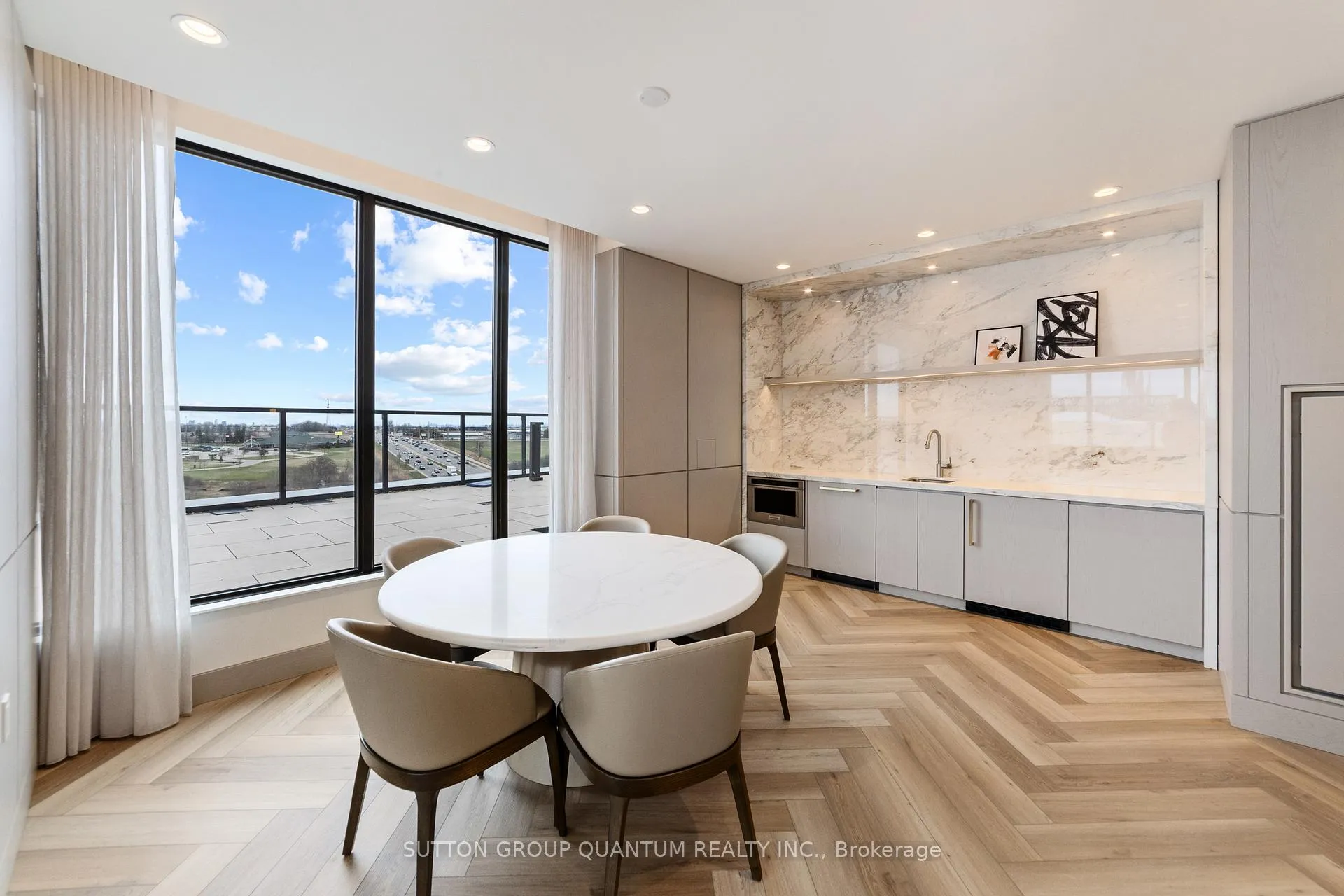 Photo 22 of Unit 709, 3006 William Cutmore Boulevard, Oakville, Joshua Meadows — HOMEH