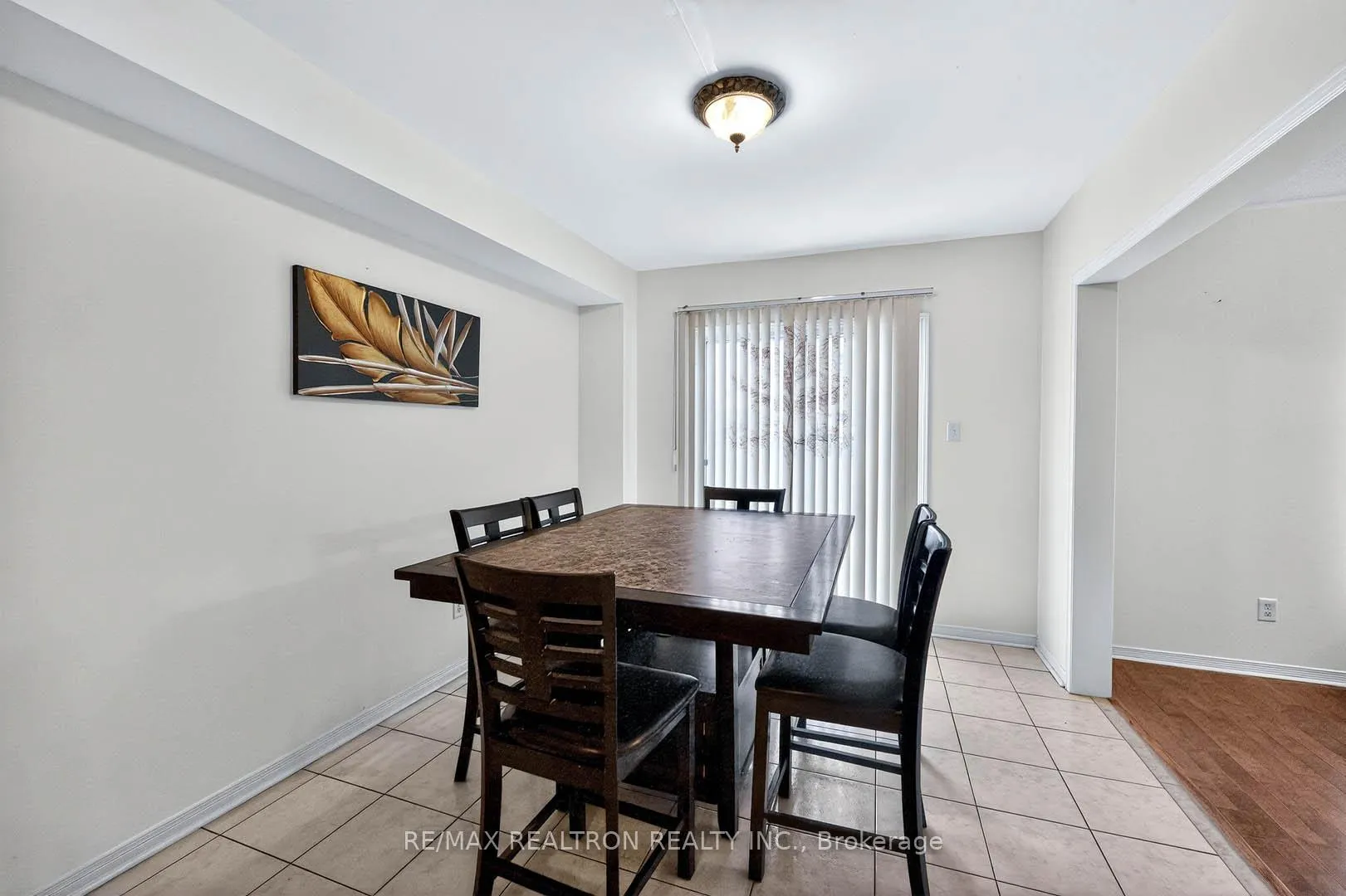 Photo 14 of 16 Pacific Wind Crescent, Brampton, Sandringham-Wellington — HOMEH