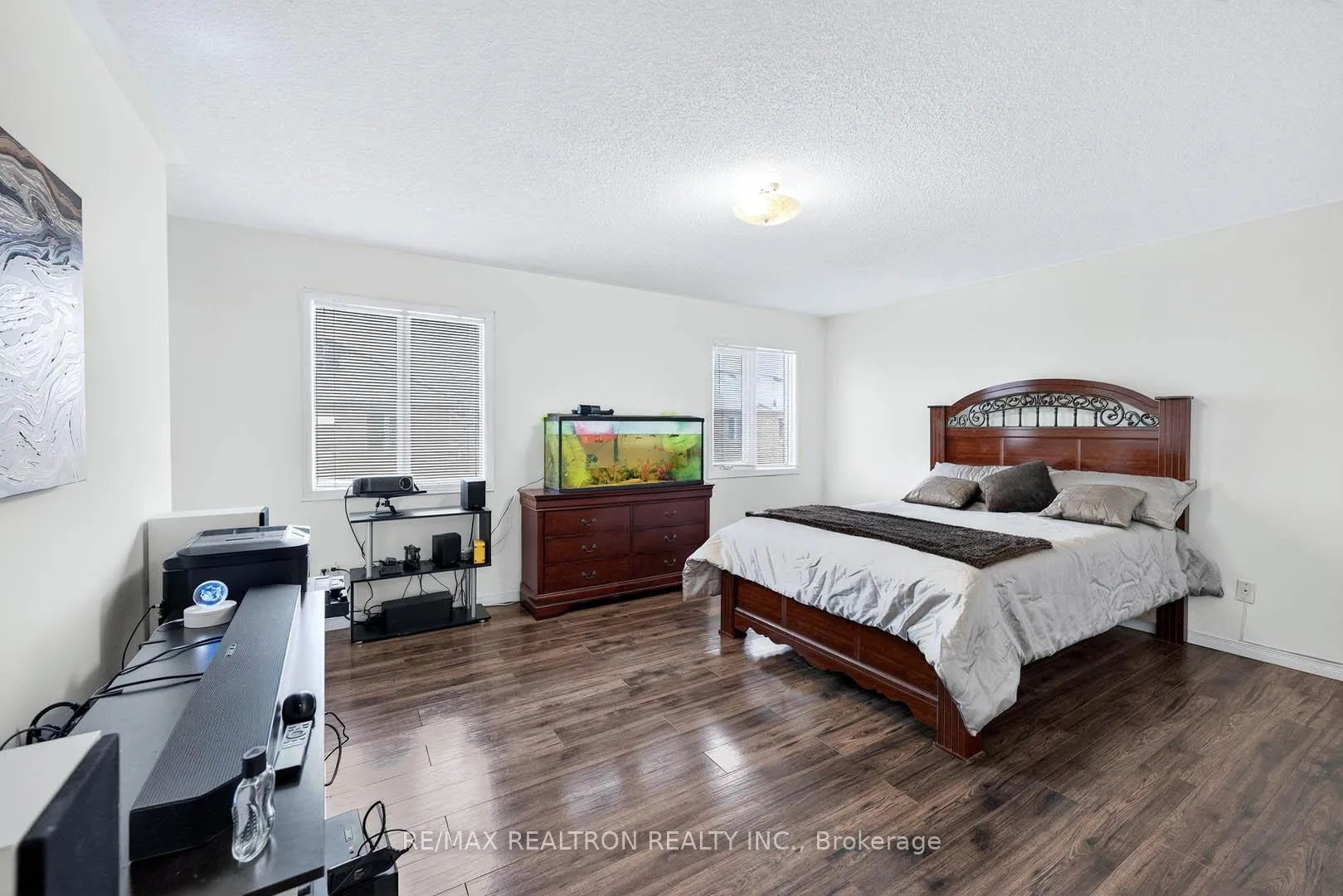 Photo 25 of 16 Pacific Wind Crescent, Brampton, Sandringham-Wellington — HOMEH