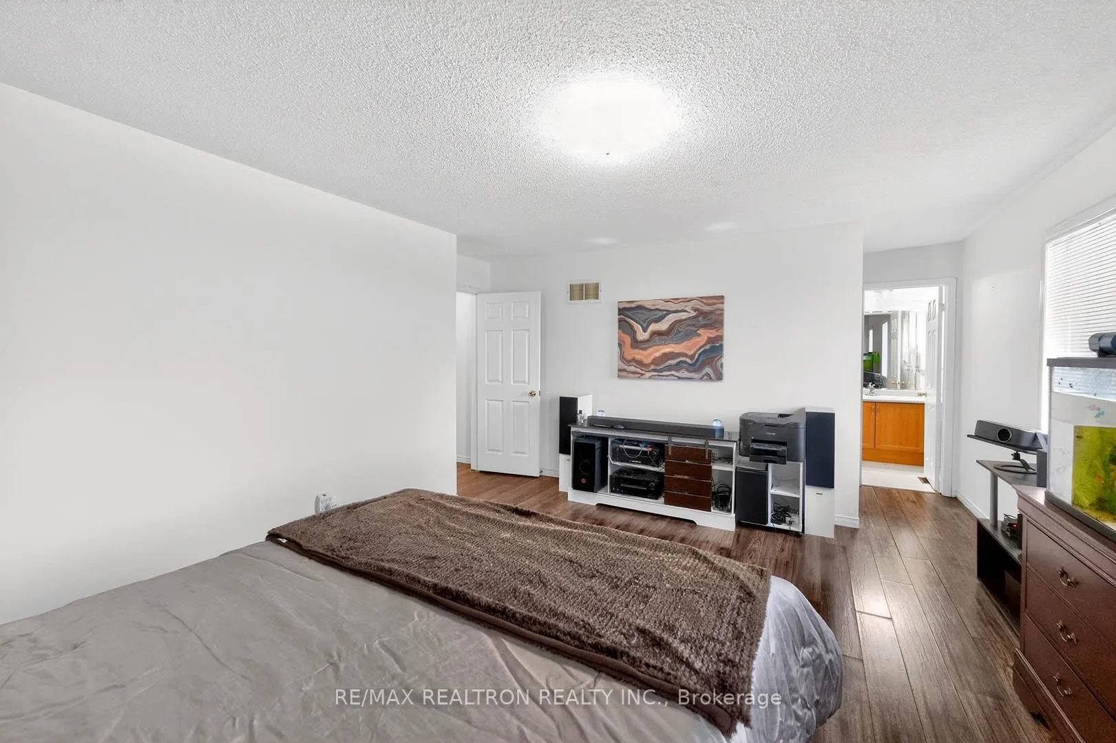 Photo 26 of 16 Pacific Wind Crescent, Brampton, Sandringham-Wellington — HOMEH