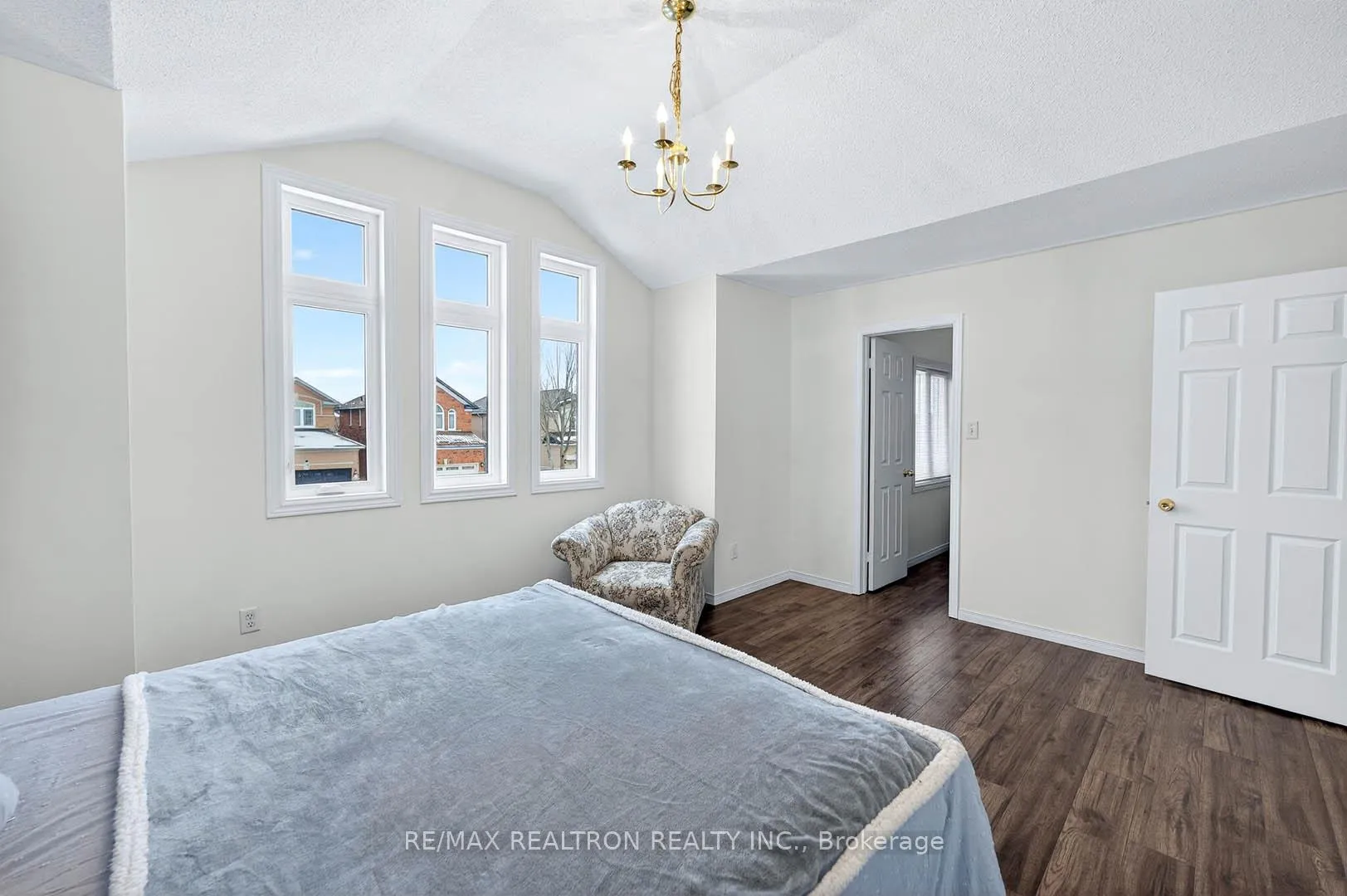 Photo 29 of 16 Pacific Wind Crescent, Brampton, Sandringham-Wellington — HOMEH