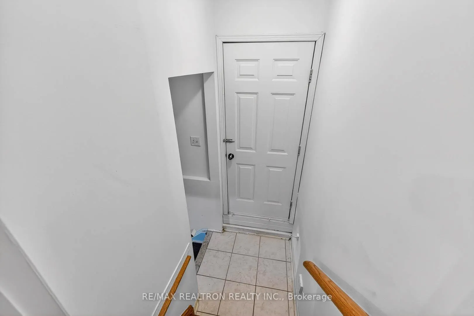 Photo 36 of 16 Pacific Wind Crescent, Brampton, Sandringham-Wellington — HOMEH