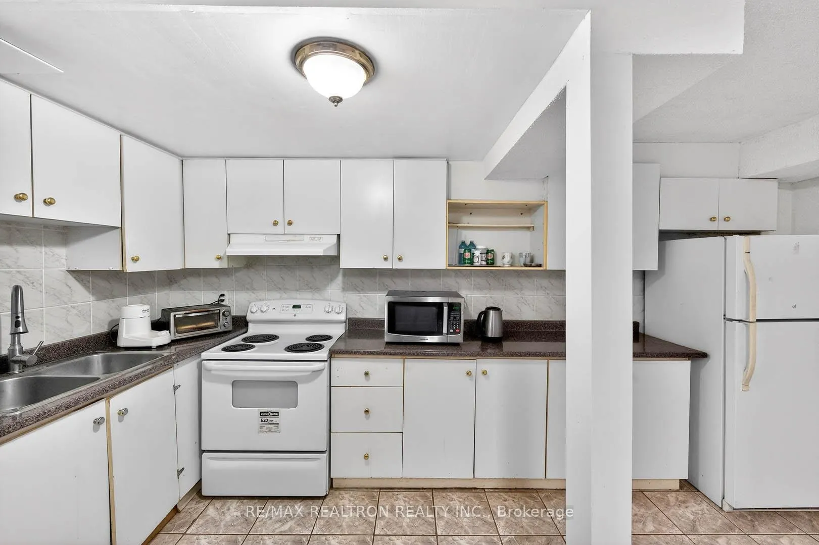 Photo 41 of 16 Pacific Wind Crescent, Brampton, Sandringham-Wellington — HOMEH