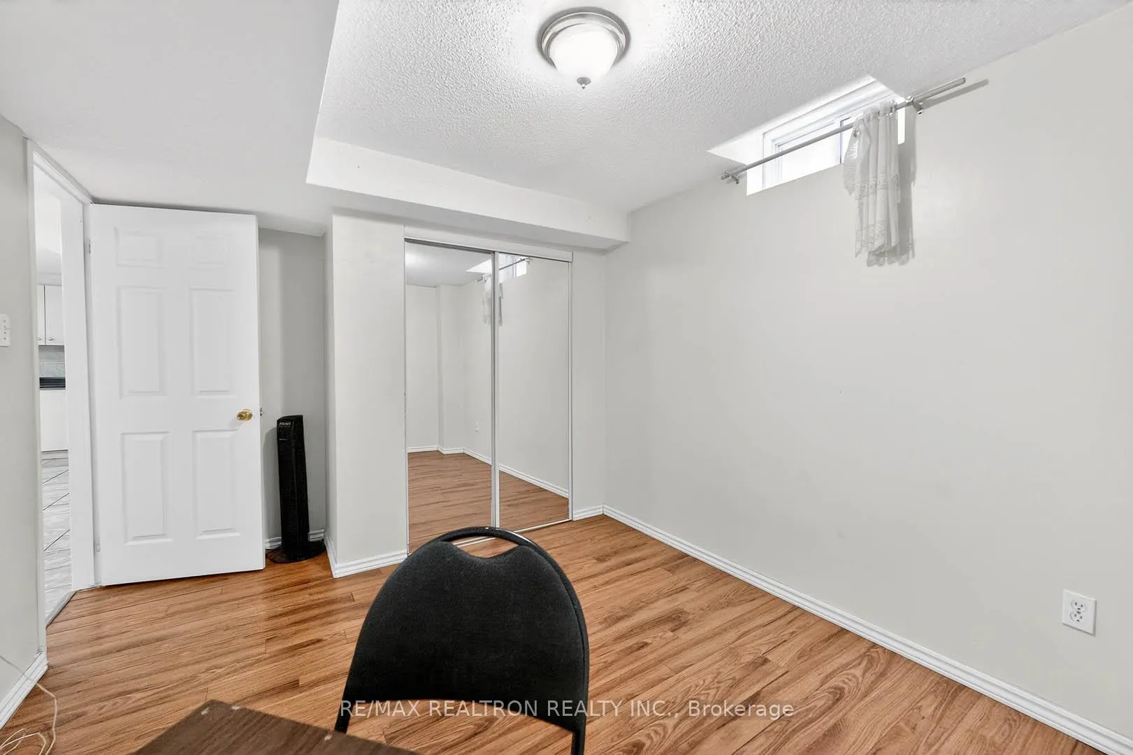 Photo 47 of 16 Pacific Wind Crescent, Brampton, Sandringham-Wellington — HOMEH
