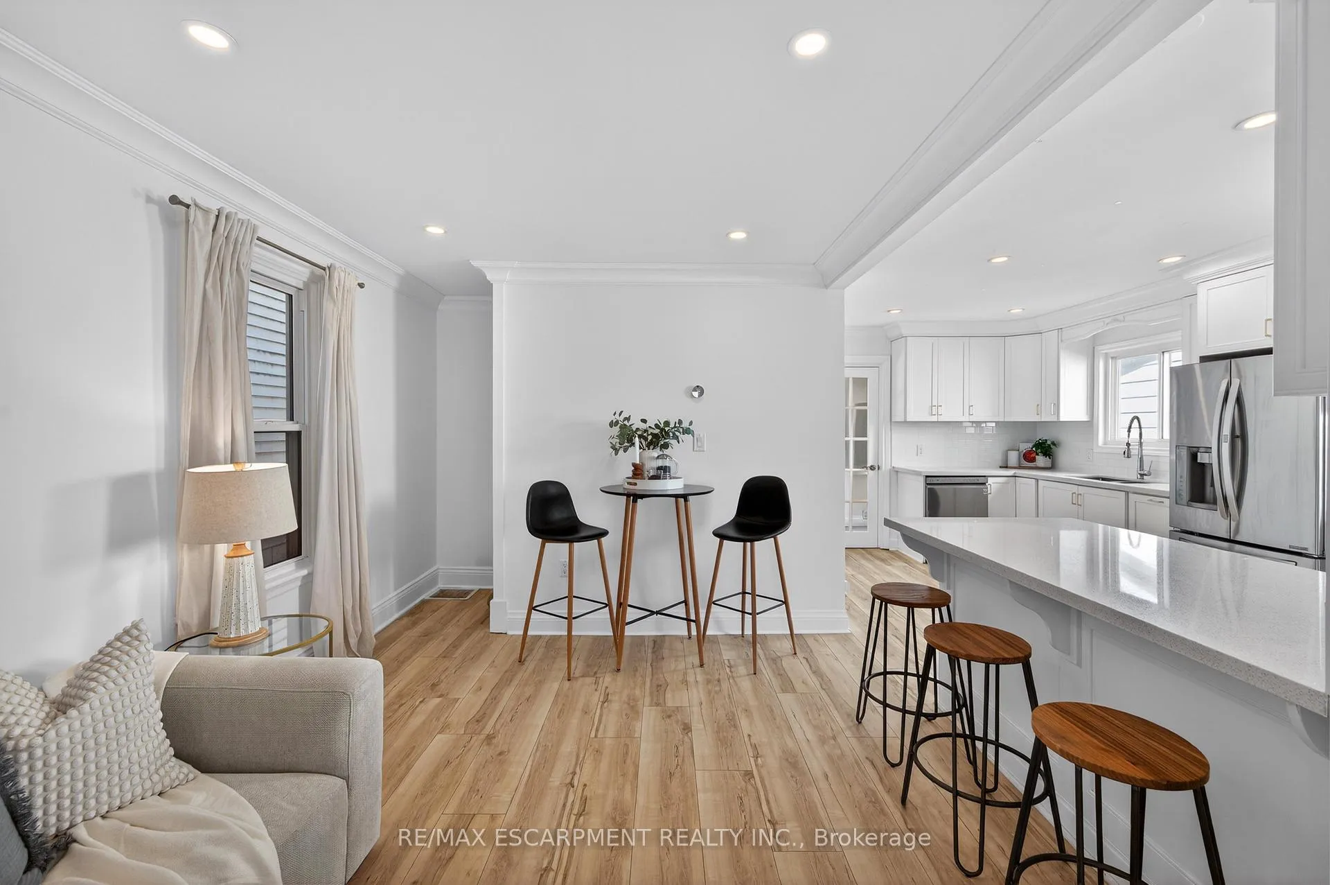 Photo 5 of 8 East 23rd Street, Hamilton, Eastmount — HOMEH