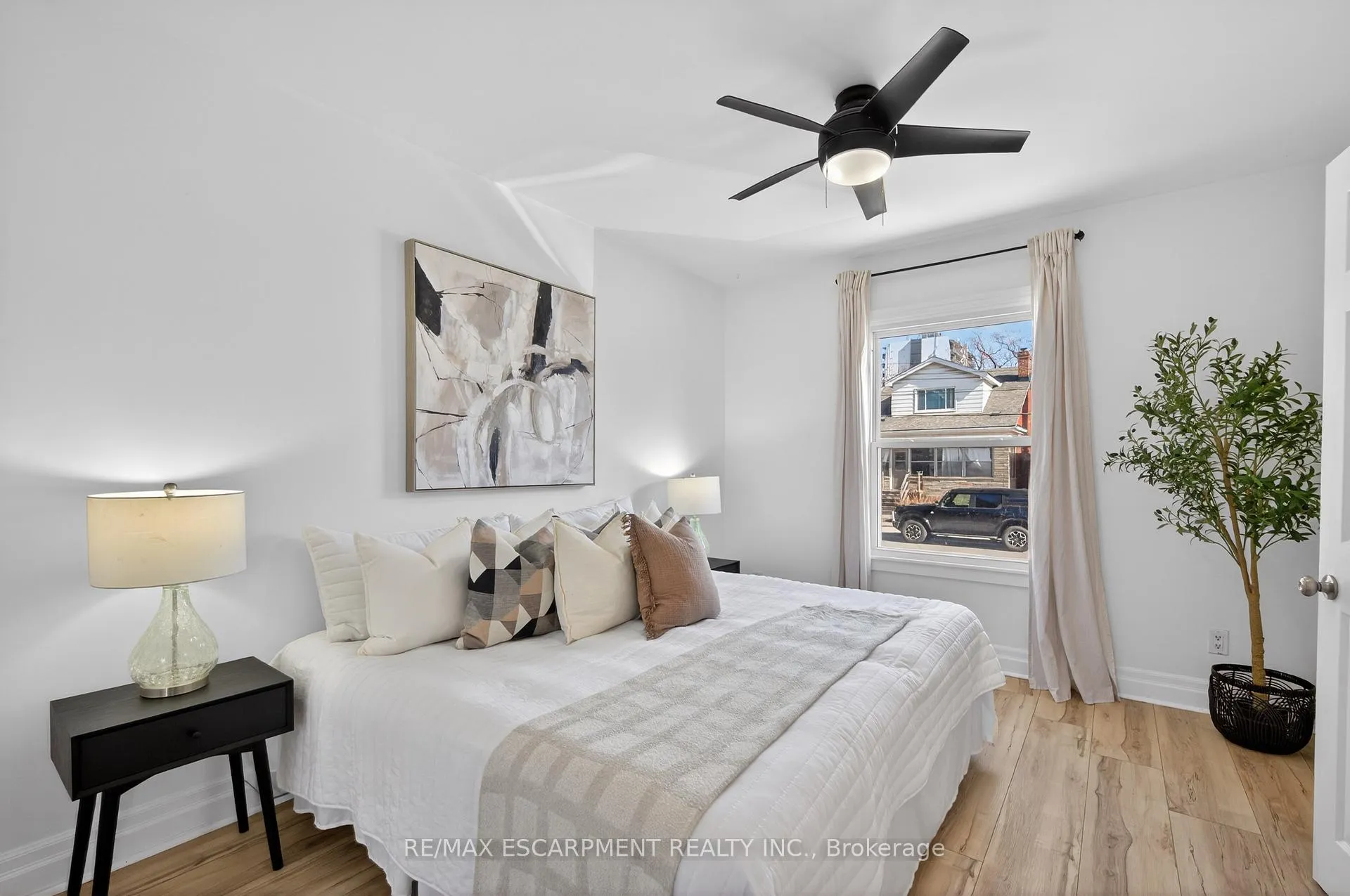 Photo 20 of 8 East 23rd Street, Hamilton, Eastmount — HOMEH
