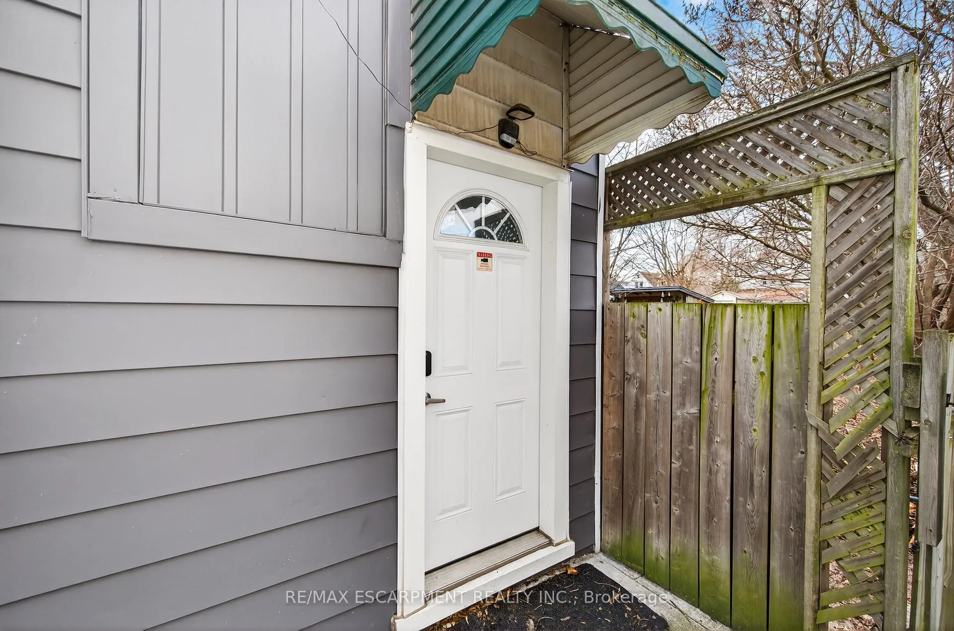 Photo 37 of 8 East 23rd Street, Hamilton, Eastmount — HOMEH