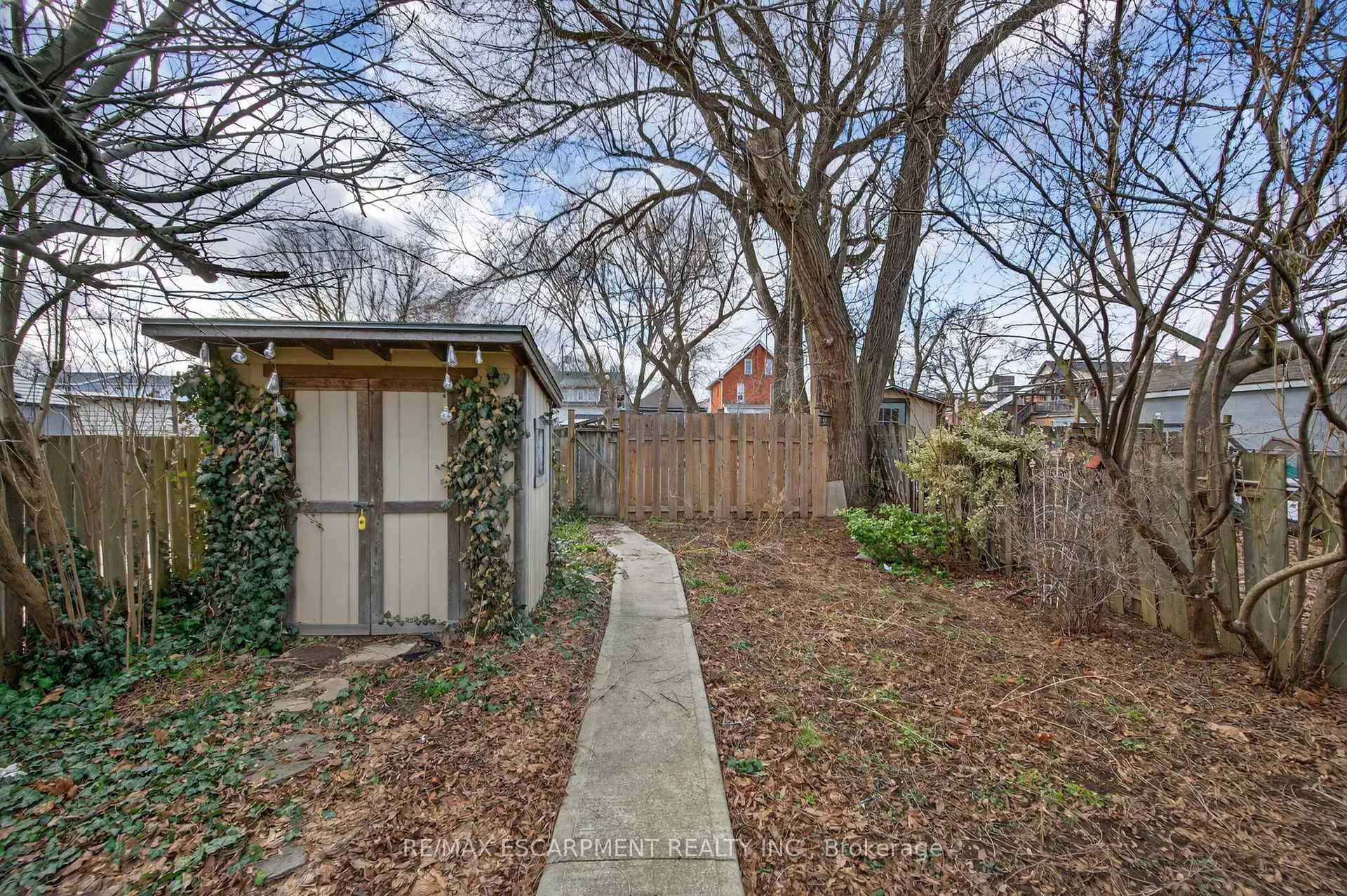 Photo 39 of 8 East 23rd Street, Hamilton, Eastmount — HOMEH