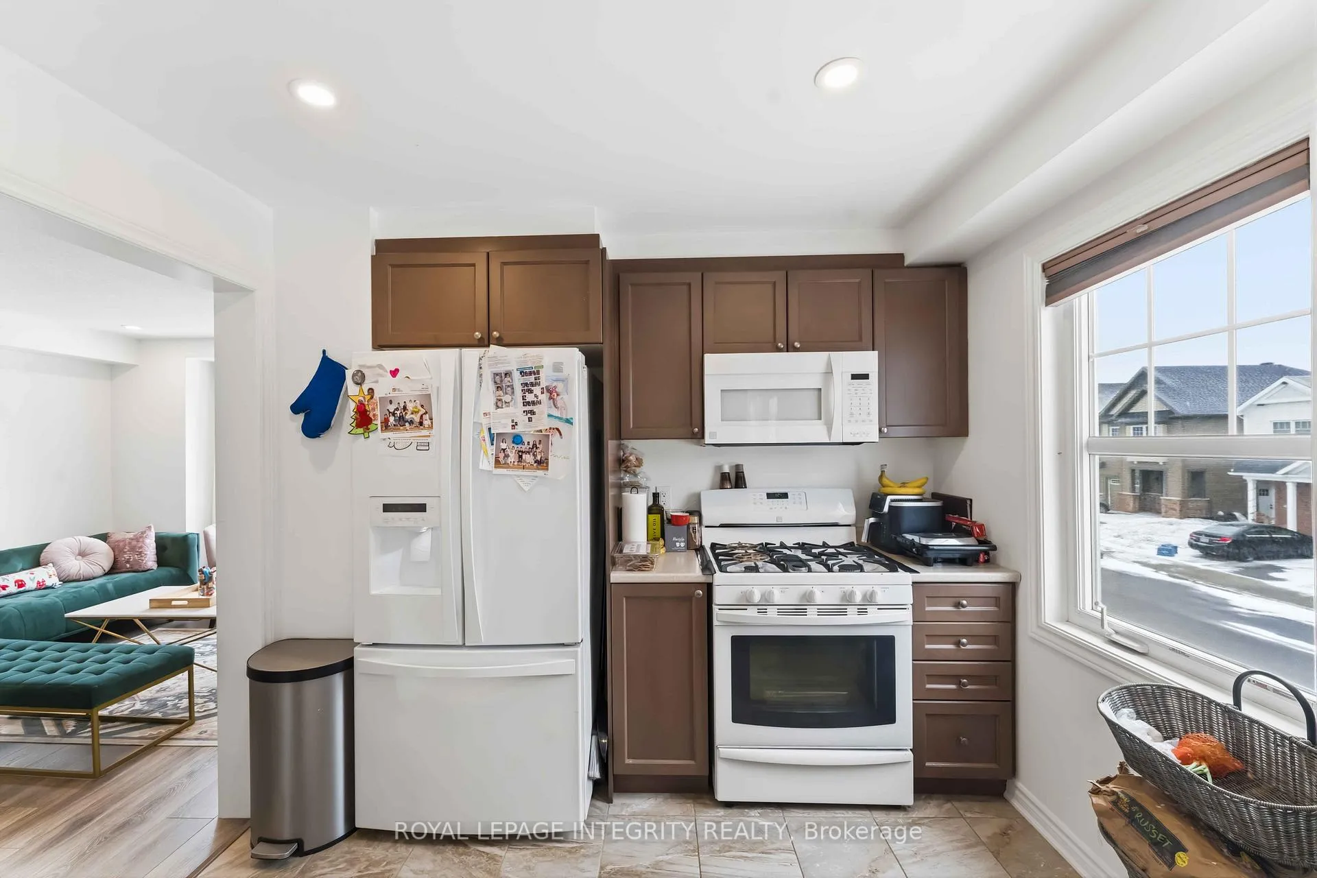 Photo 11 of 425 Gerardia Lane, Ottawa, Avalon West — HOMEH