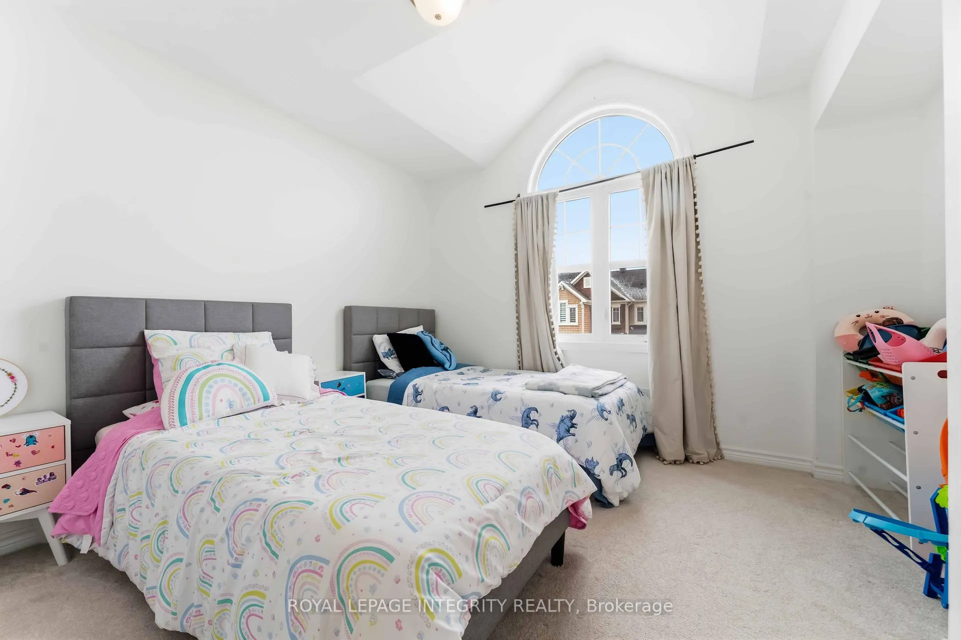 Photo 12 of 425 Gerardia Lane, Ottawa, Avalon West — HOMEH