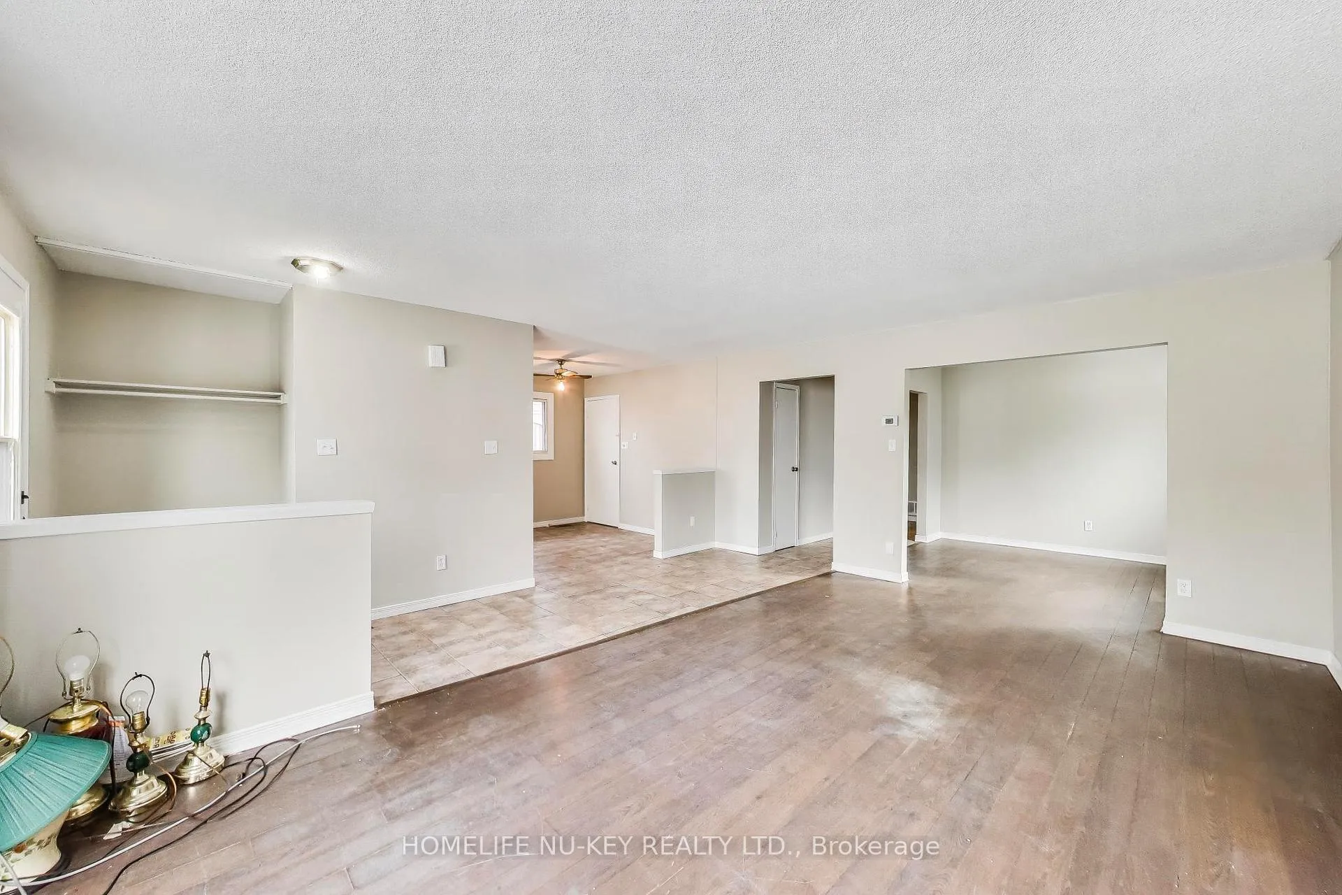 Photo 4 of 77 Frost Trail, Barrie, Letitia Heights — HOMEH