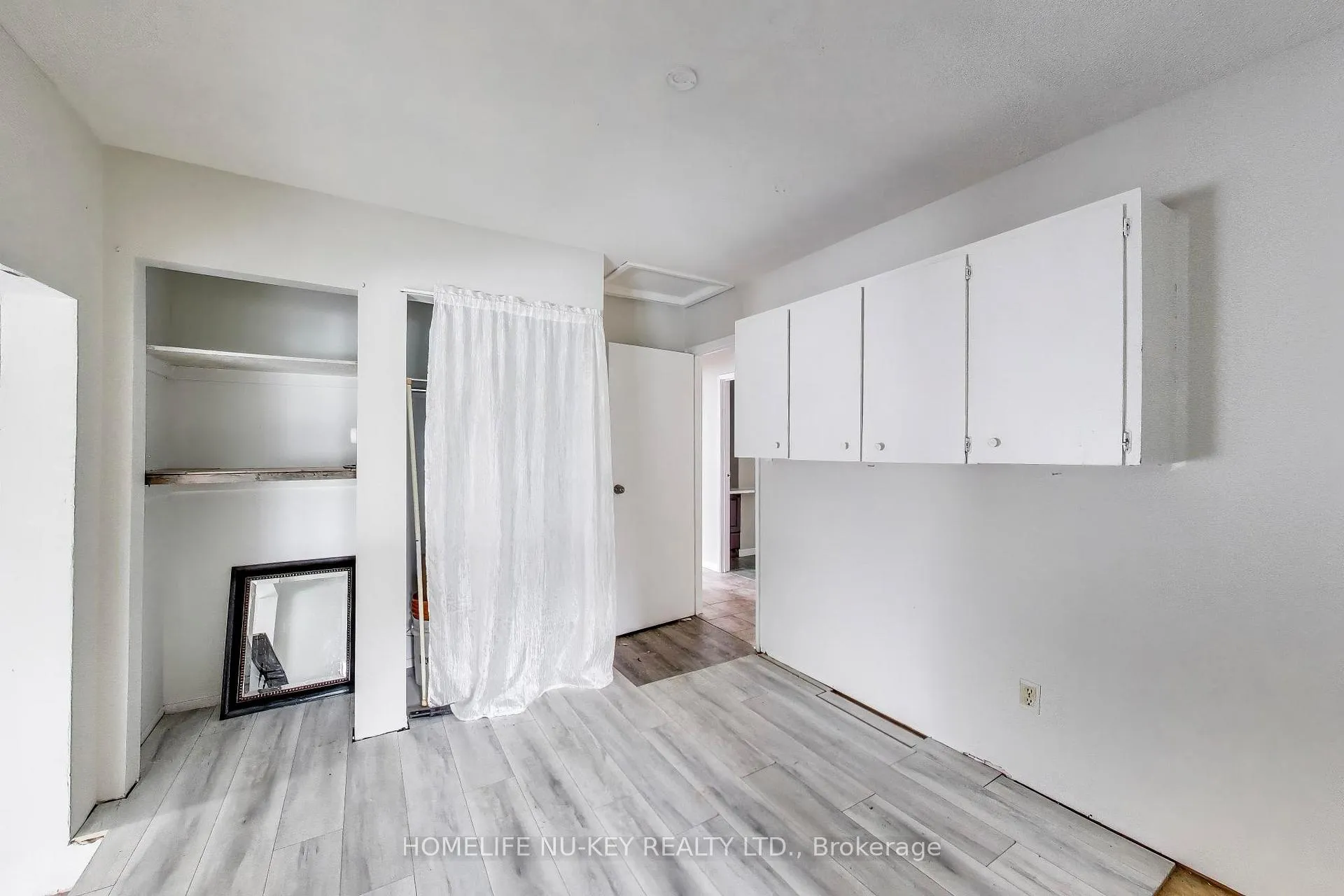 Photo 25 of 77 Frost Trail, Barrie, Letitia Heights — HOMEH