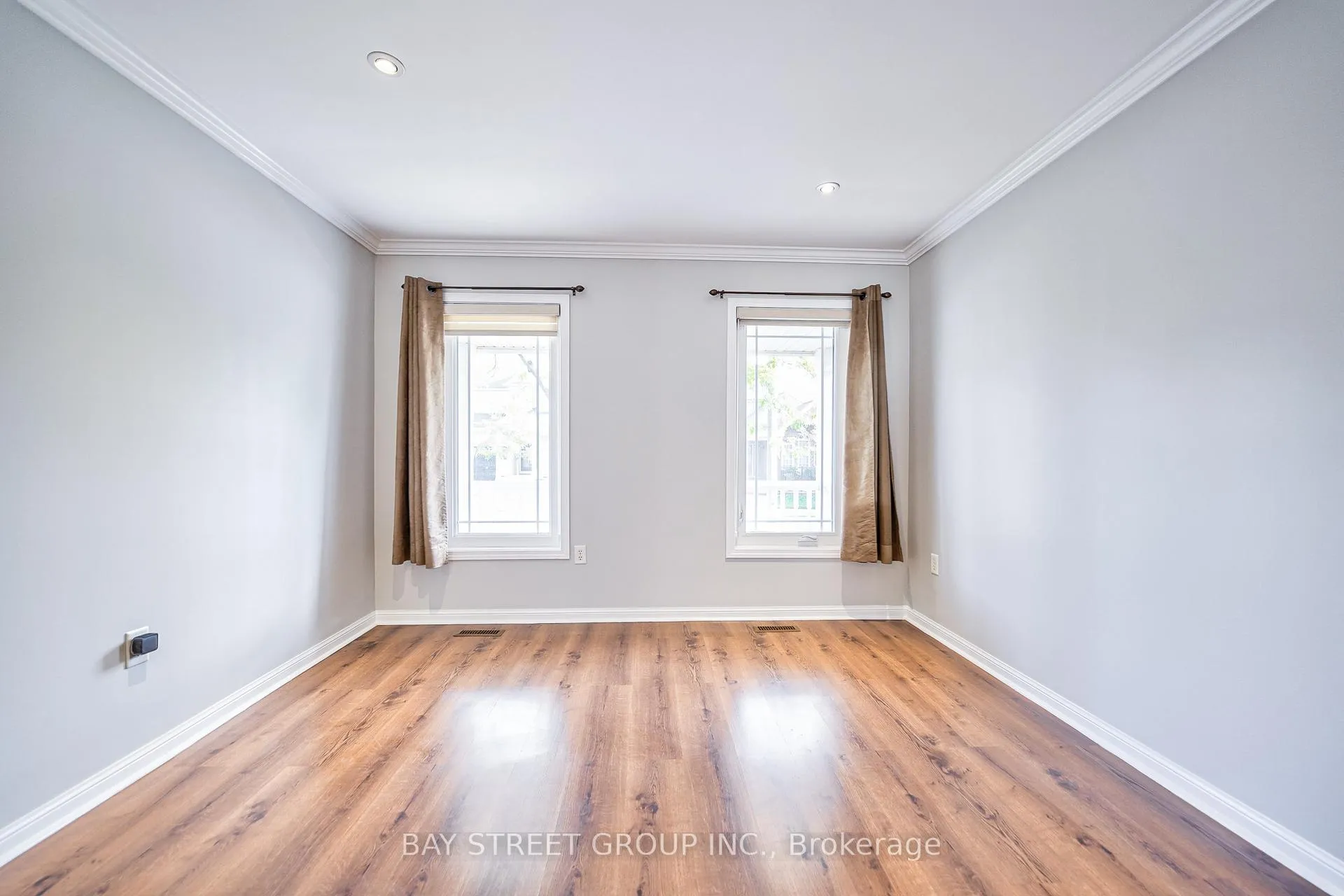 Photo 6 of 18 Leagrove Street, Brampton, Fletcher's Meadow — HOMEH