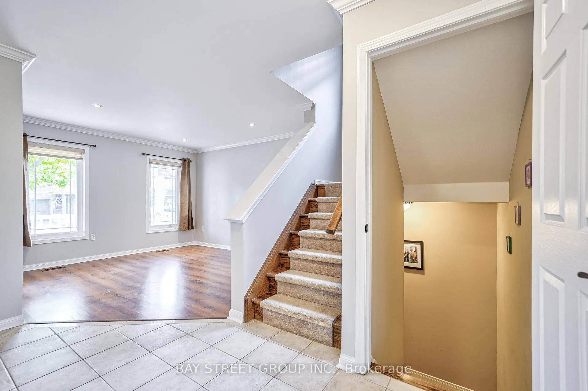 Photo 9 of 18 Leagrove Street, Brampton, Fletcher's Meadow — HOMEH
