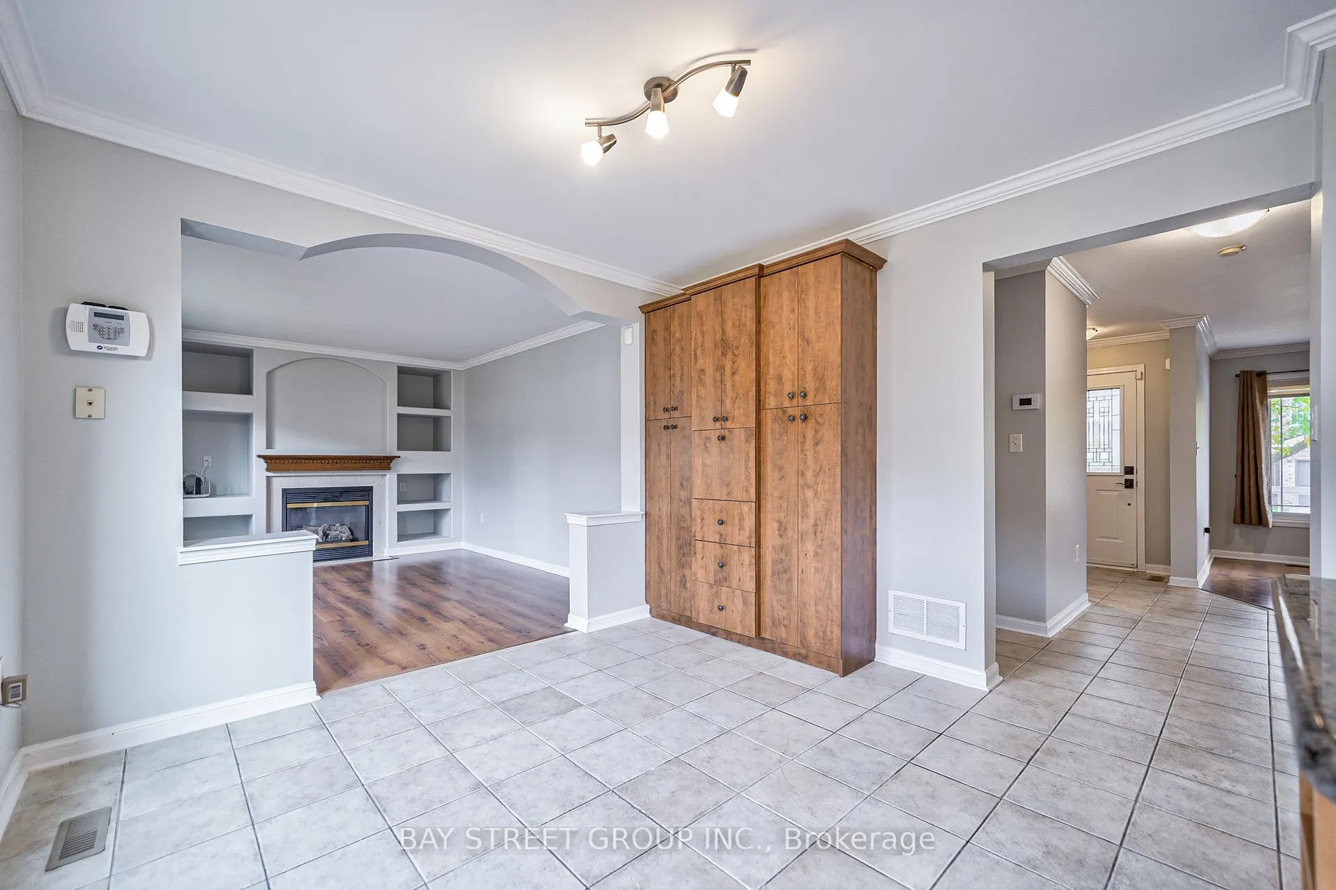Photo 14 of 18 Leagrove Street, Brampton, Fletcher's Meadow — HOMEH