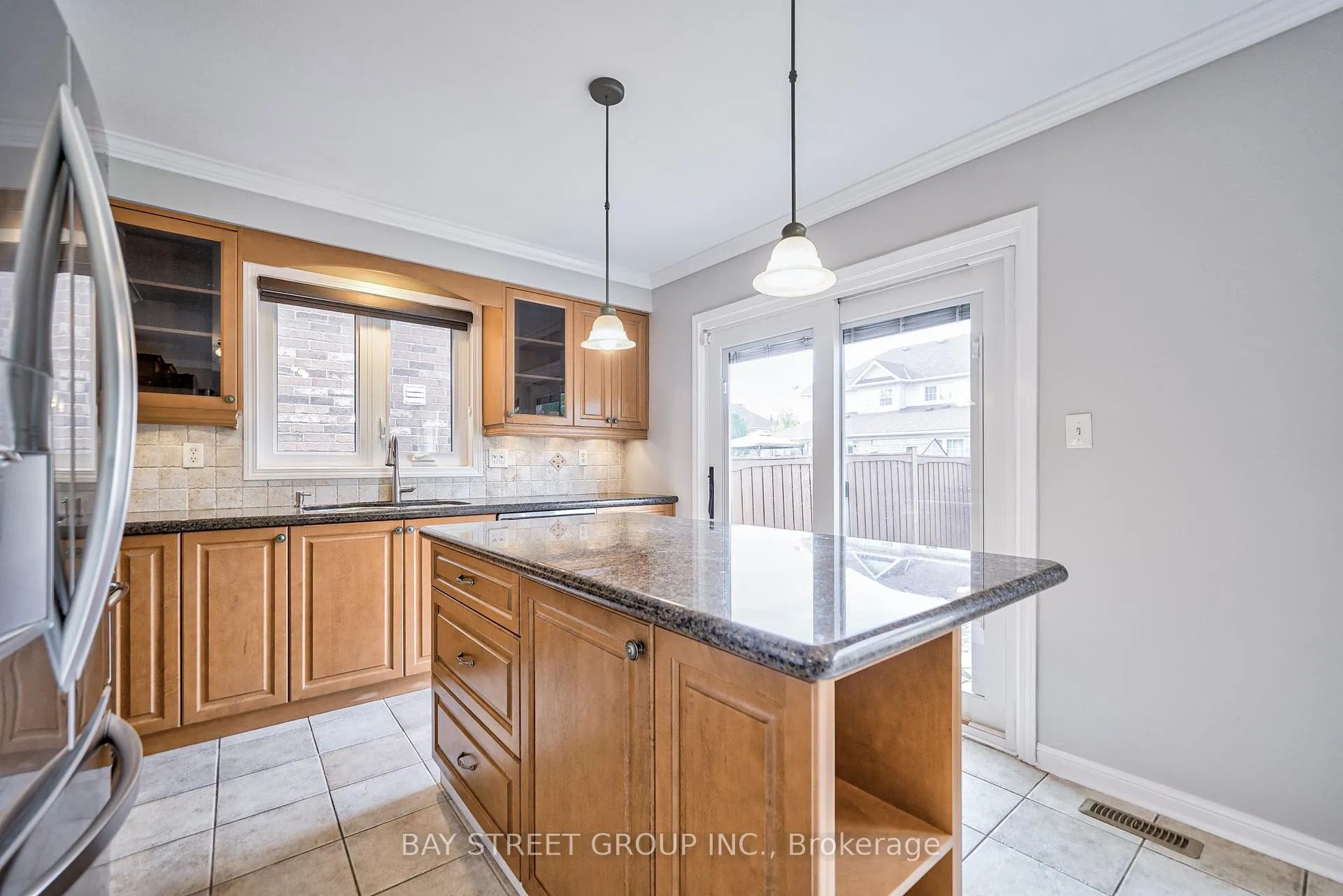 Photo 17 of 18 Leagrove Street, Brampton, Fletcher's Meadow — HOMEH