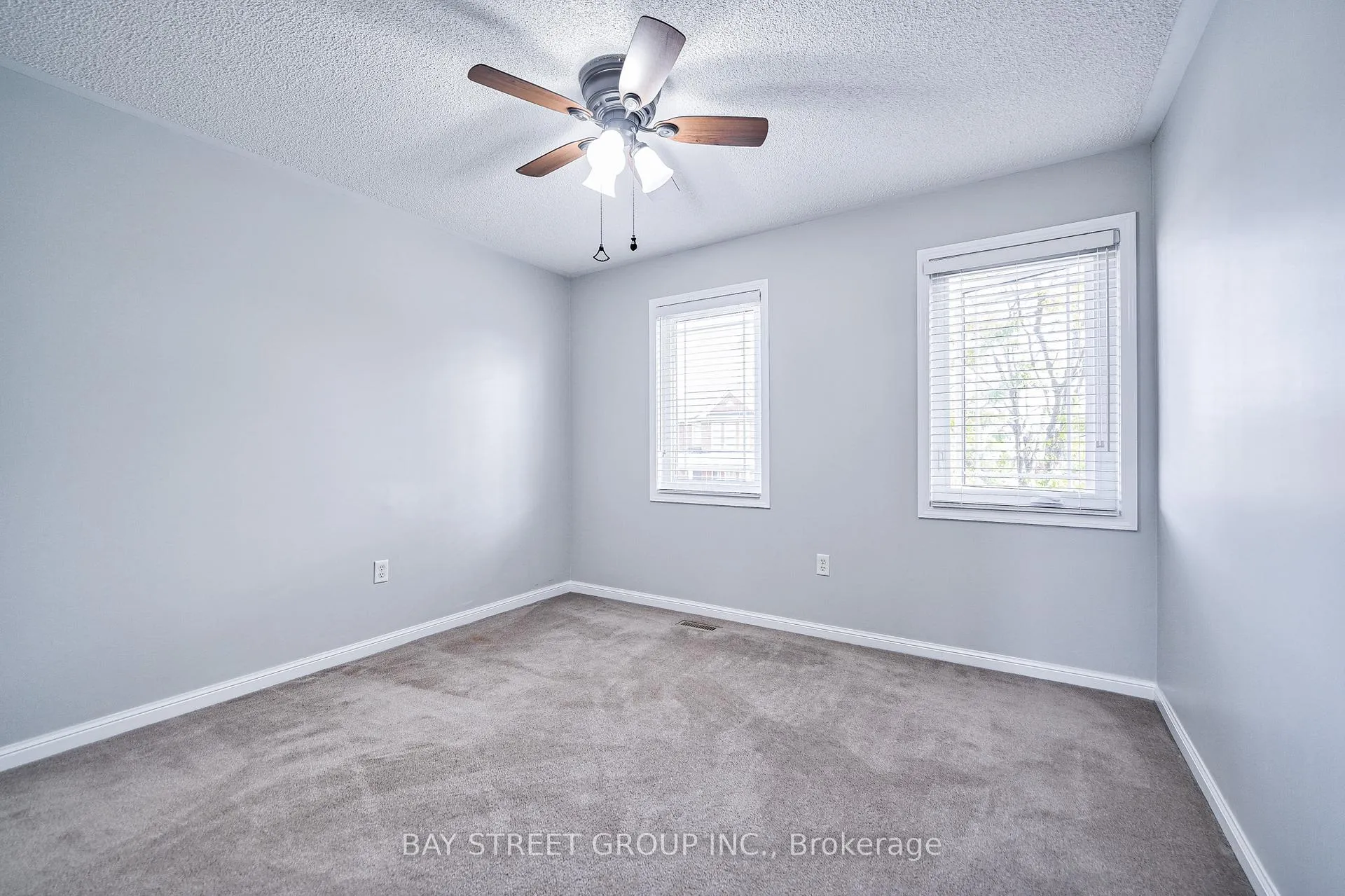 Photo 23 of 18 Leagrove Street, Brampton, Fletcher's Meadow — HOMEH