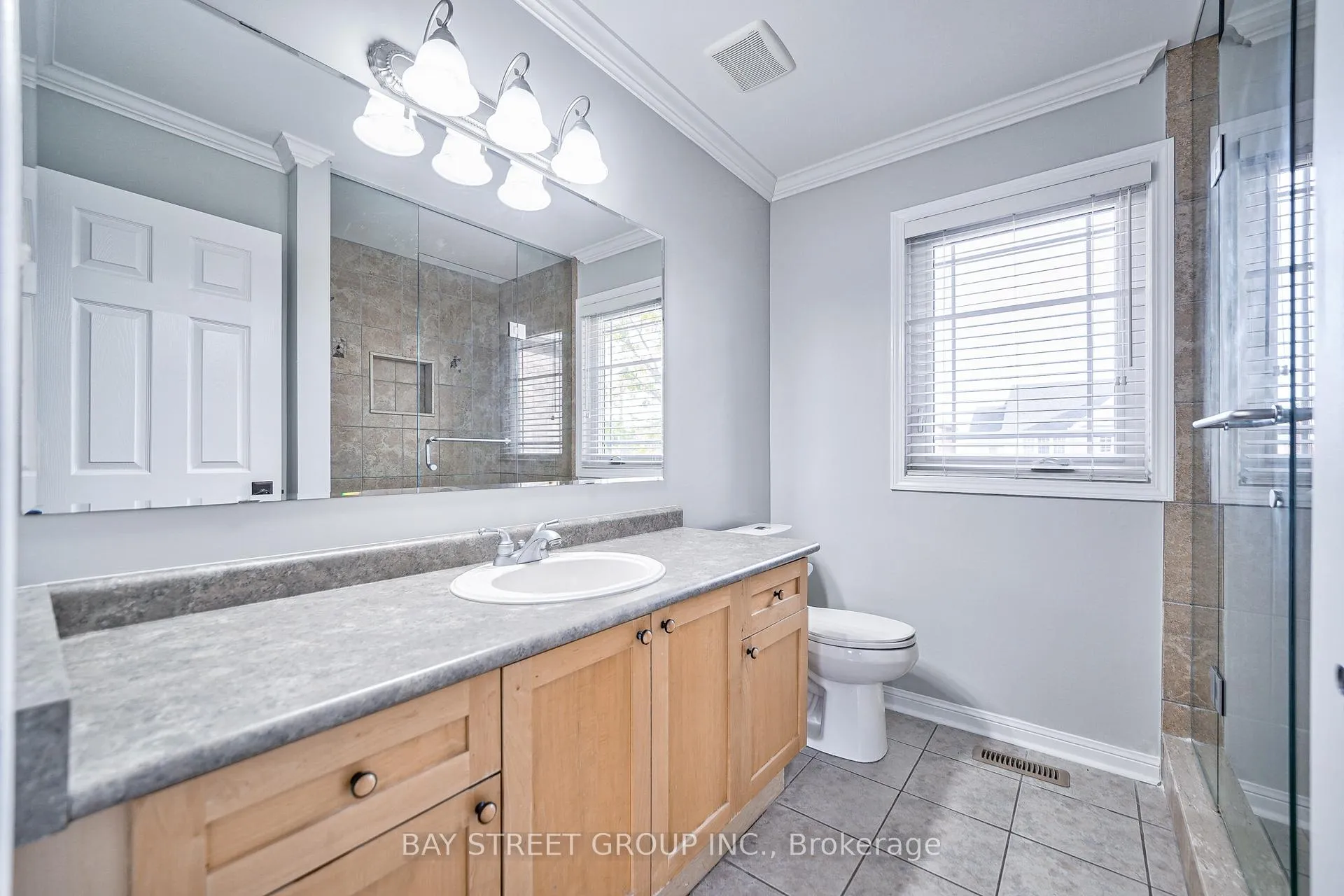 Photo 29 of 18 Leagrove Street, Brampton, Fletcher's Meadow — HOMEH