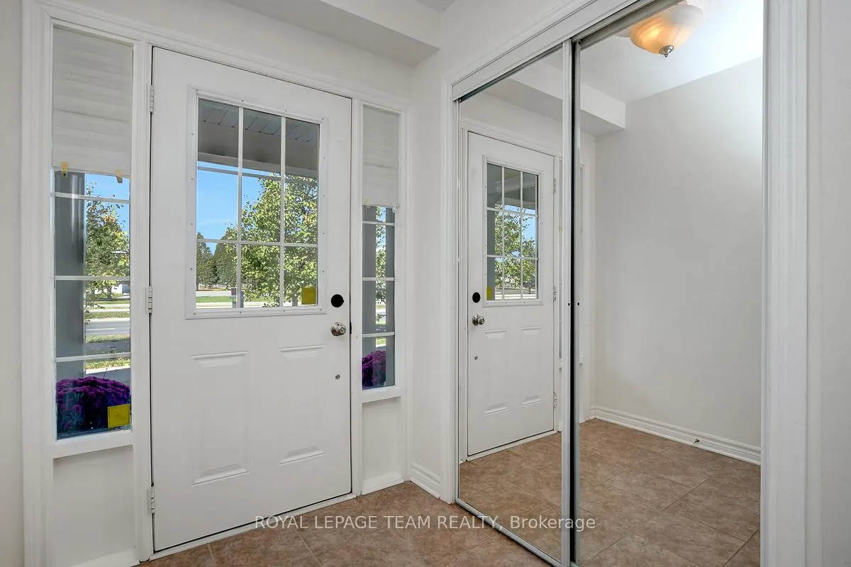 Photo 5 of 3865 Strandherd Drive, Ottawa, Barrhaven - Heritage Park — HOMEH