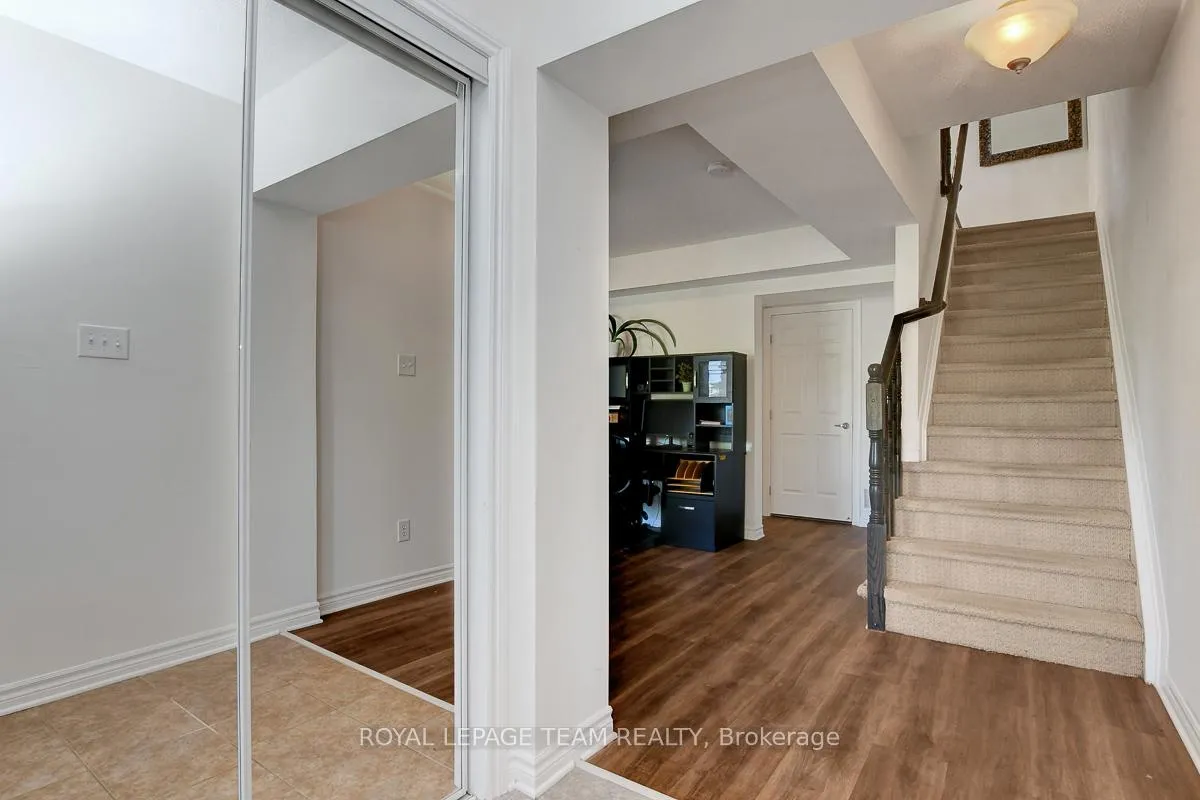 Photo 6 of 3865 Strandherd Drive, Ottawa, Barrhaven - Heritage Park — HOMEH