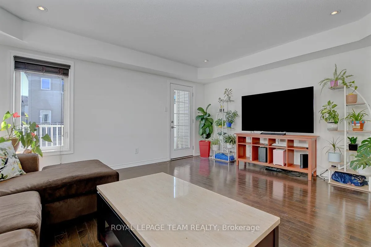 Photo 14 of 3865 Strandherd Drive, Ottawa, Barrhaven - Heritage Park — HOMEH