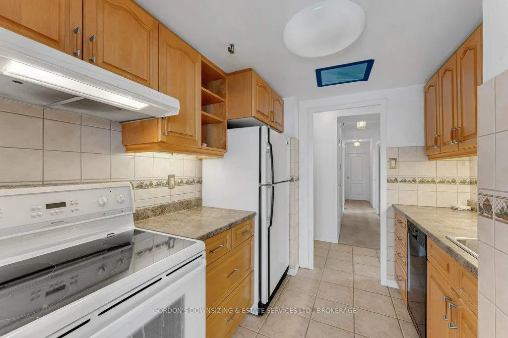 Photo 7 of Unit 1003, 2 Mowat Avenue, Kingston, Central City West — HOMEH
