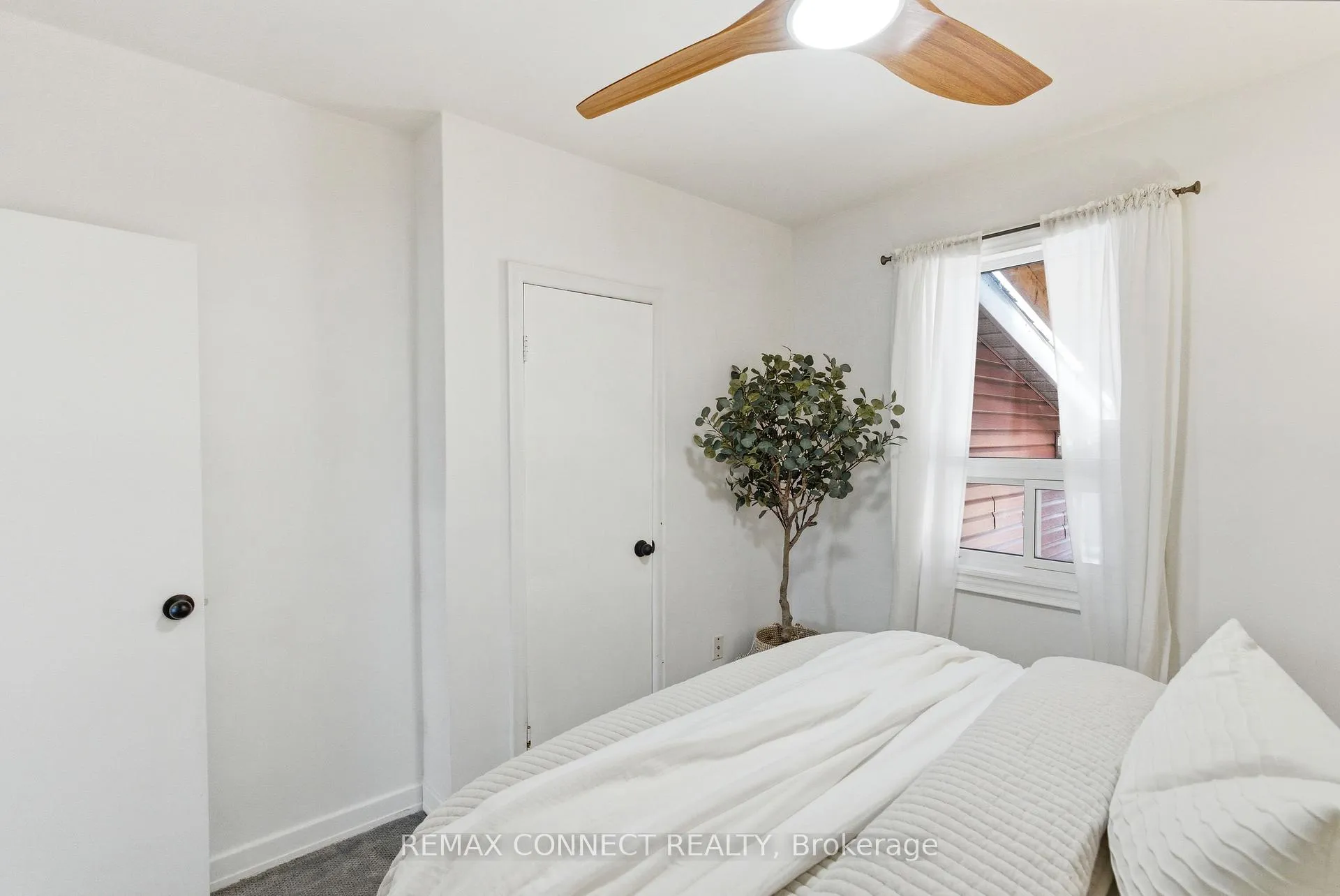 Photo 13 of 232 George Street, Oshawa, Central — HOMEH