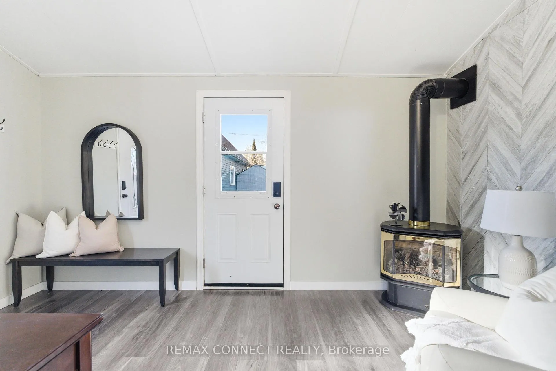 Photo 15 of 232 George Street, Oshawa, Central — HOMEH