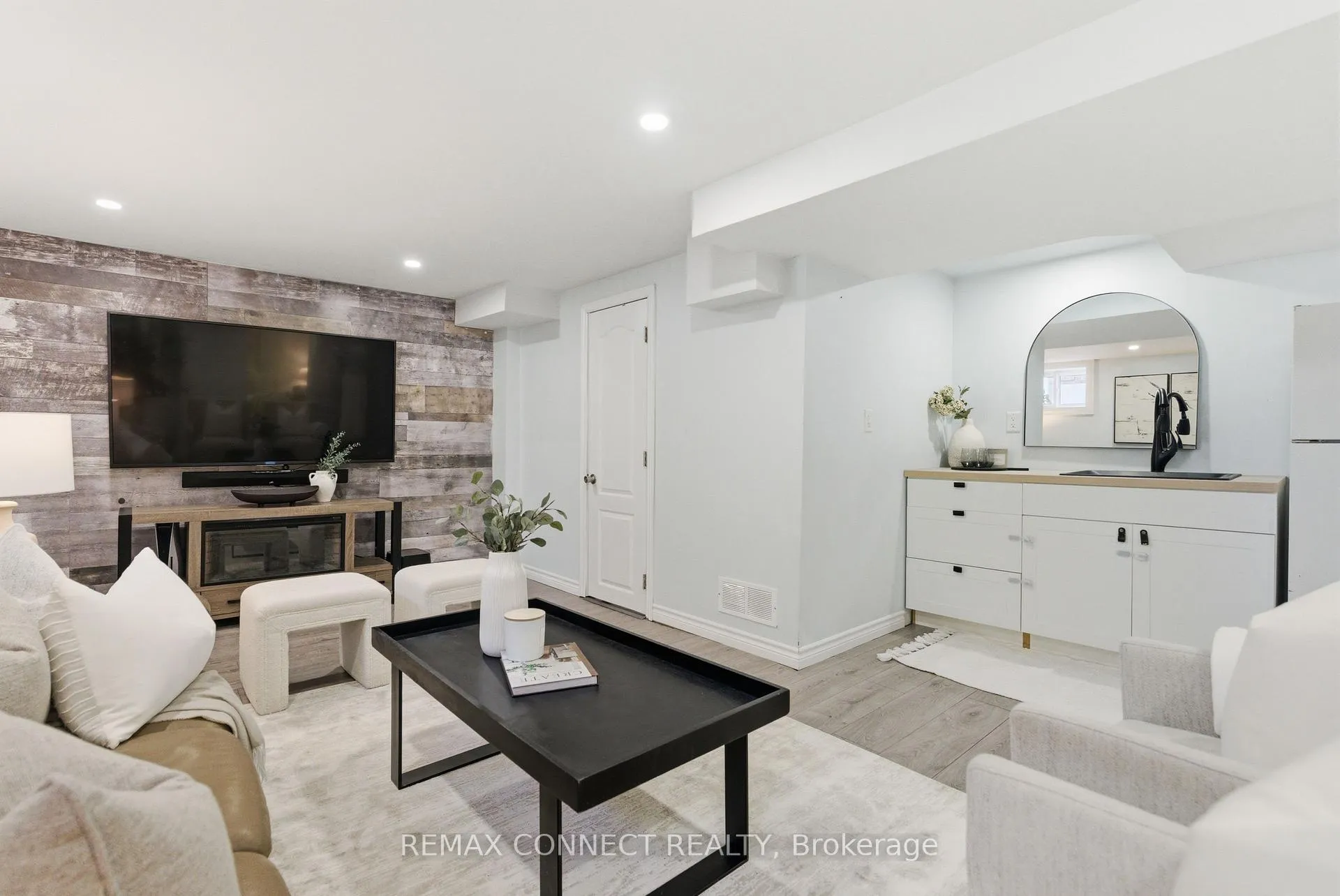 Photo 19 of 232 George Street, Oshawa, Central — HOMEH
