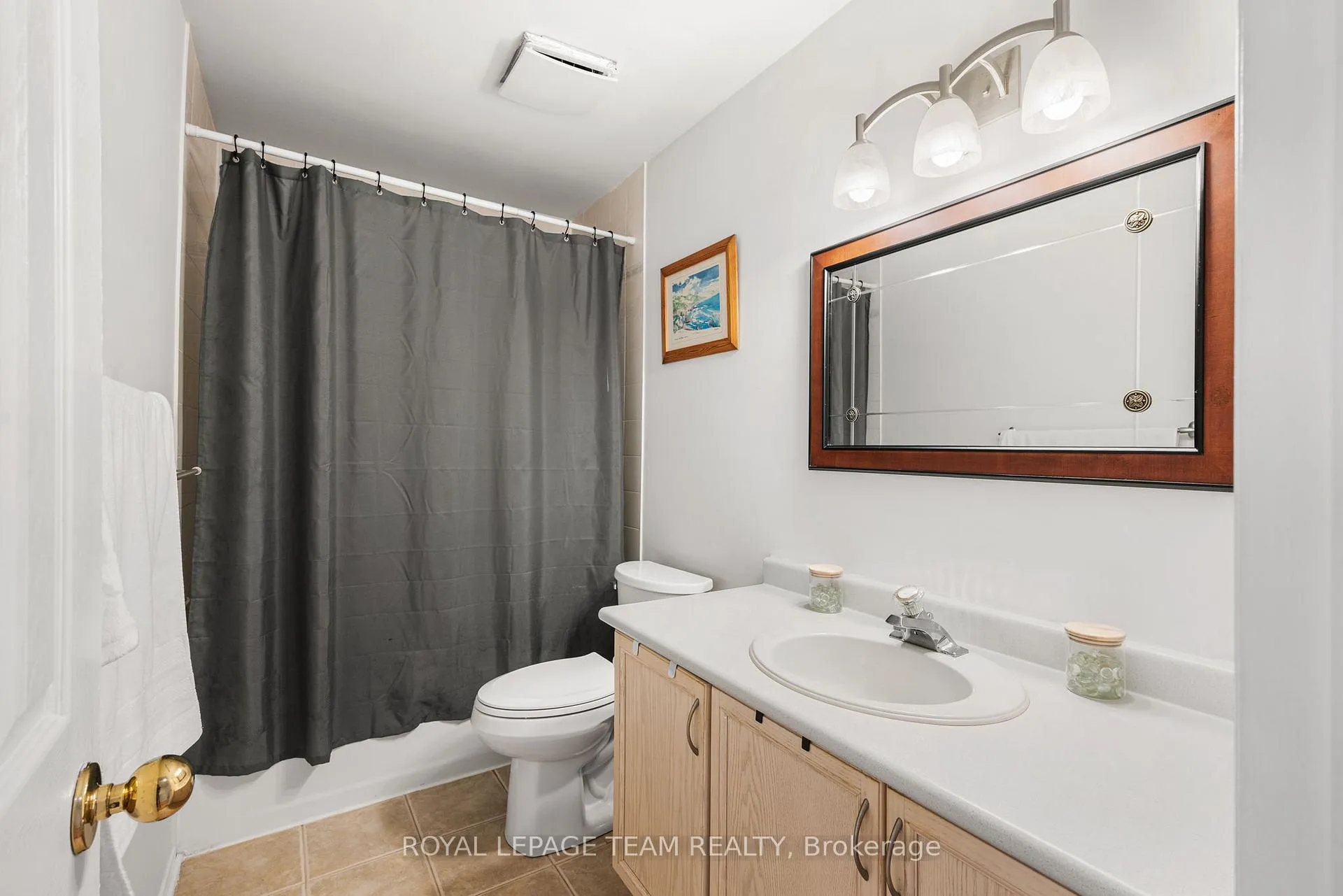 Photo 28 of 211 Longshire Circle, Ottawa, Barrhaven - Longfields — HOMEH