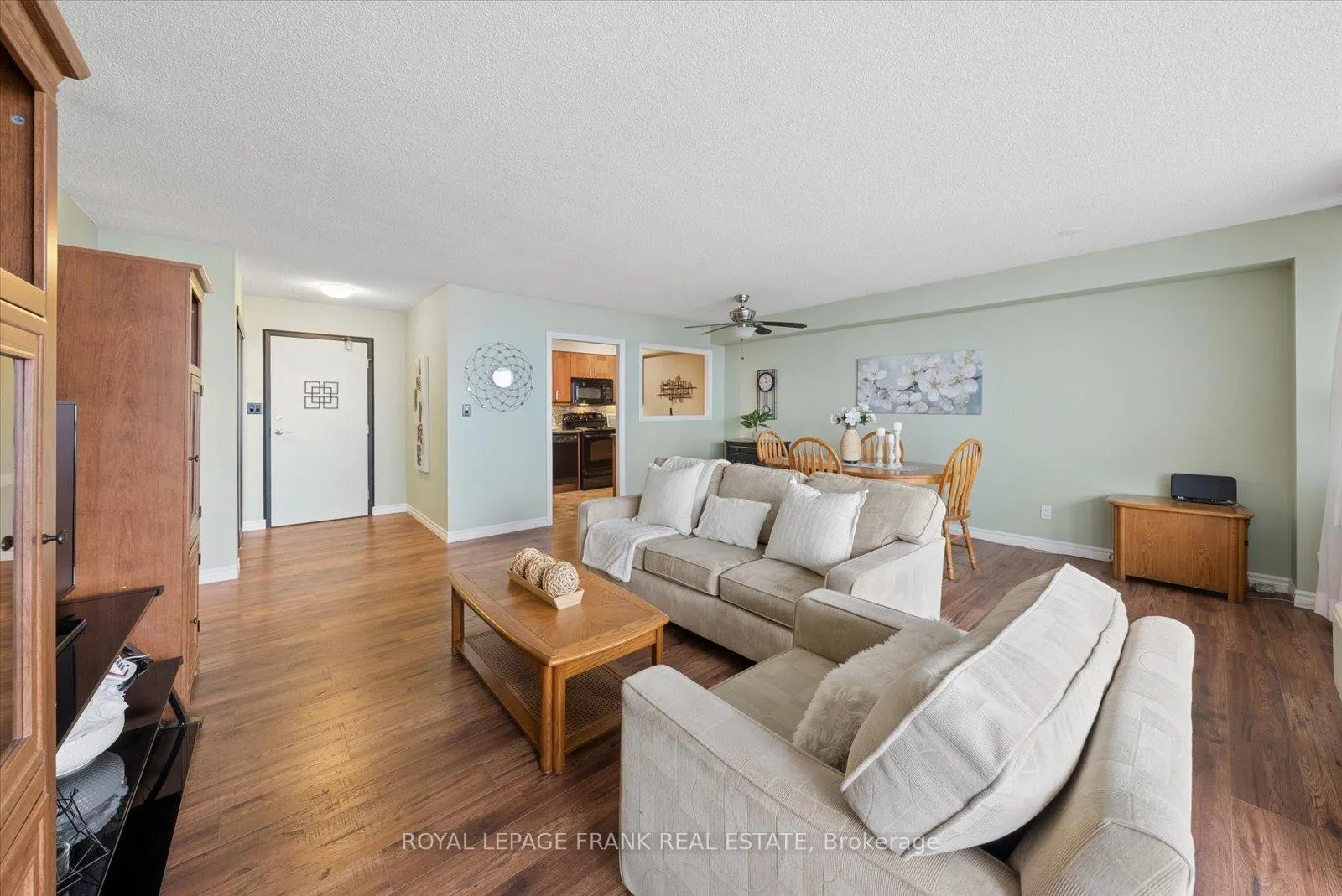 Photo 7 of Unit 915, 55 William Street E, Oshawa, O'Neill — HOMEH