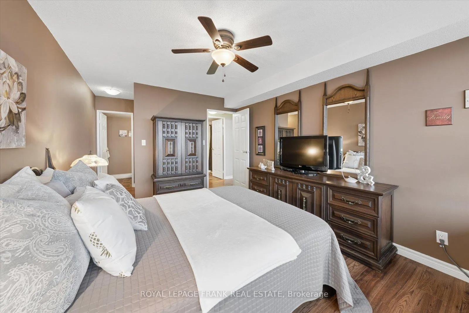 Photo 22 of Unit 915, 55 William Street E, Oshawa, O'Neill — HOMEH