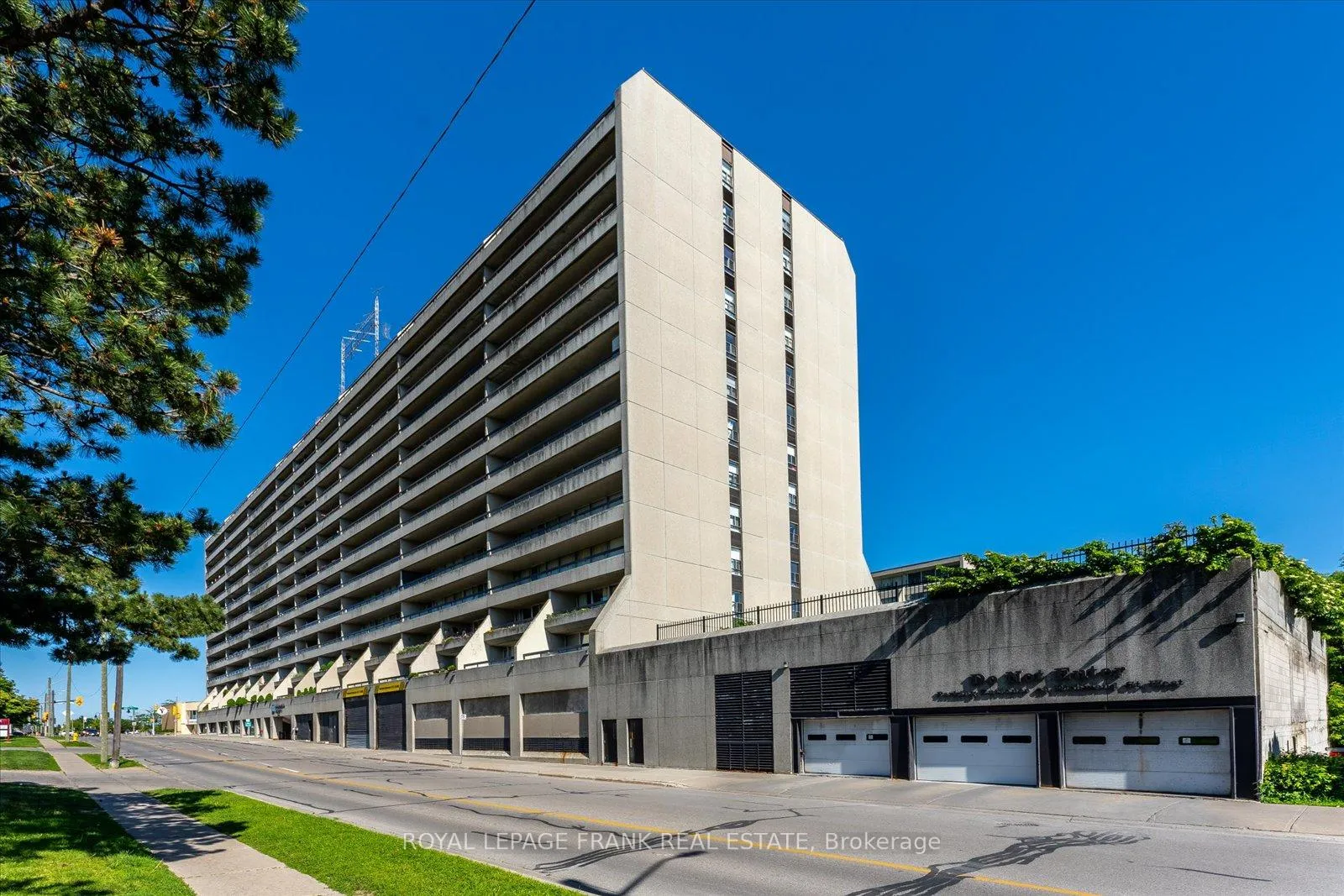 Photo 42 of Unit 915, 55 William Street E, Oshawa, O'Neill — HOMEH