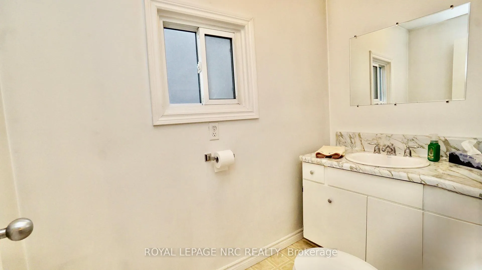 Photo 13 of 72 Garner Avenue, Welland, Welland Downtown — HOMEH