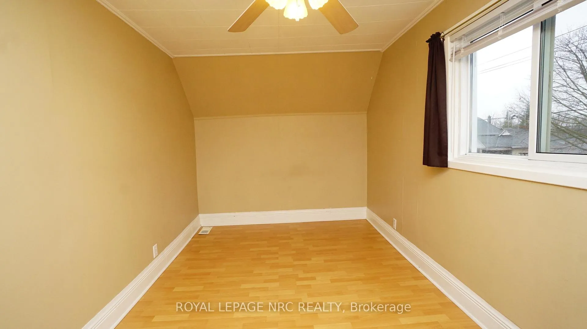 Photo 15 of 72 Garner Avenue, Welland, Welland Downtown — HOMEH