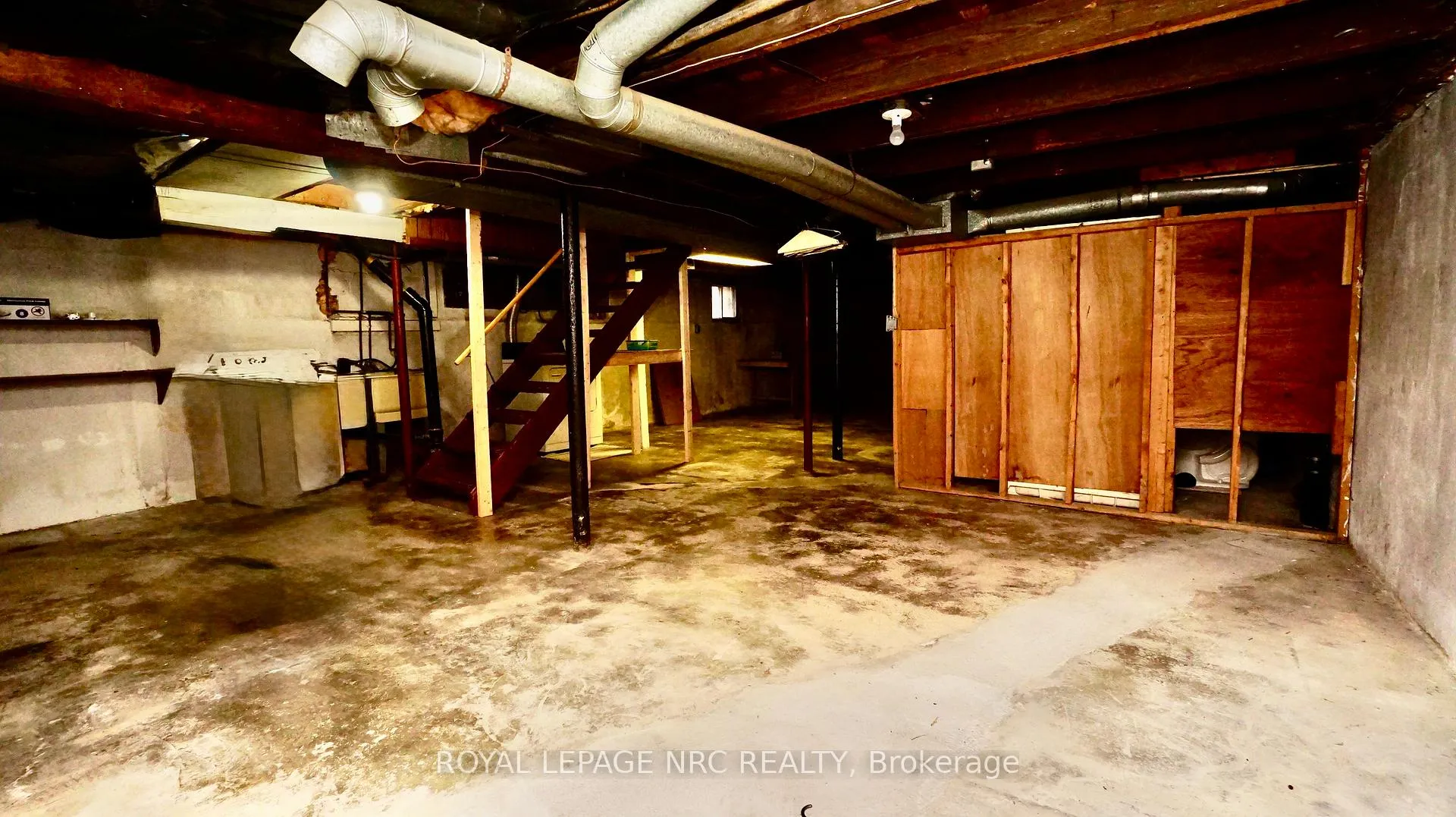 Photo 23 of 72 Garner Avenue, Welland, Welland Downtown — HOMEH